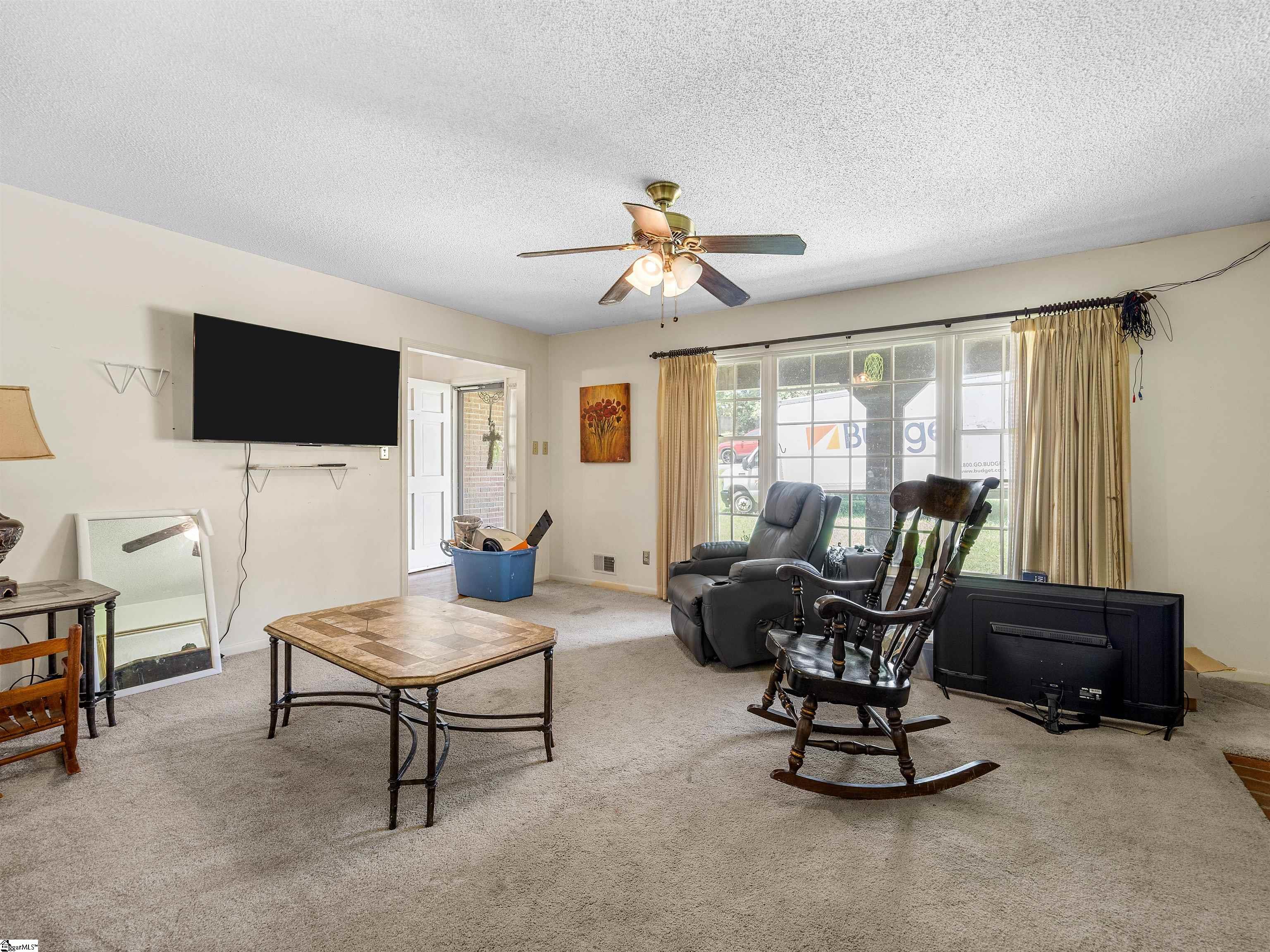 121 E Brookwood Lane Cowpens, SC 29330