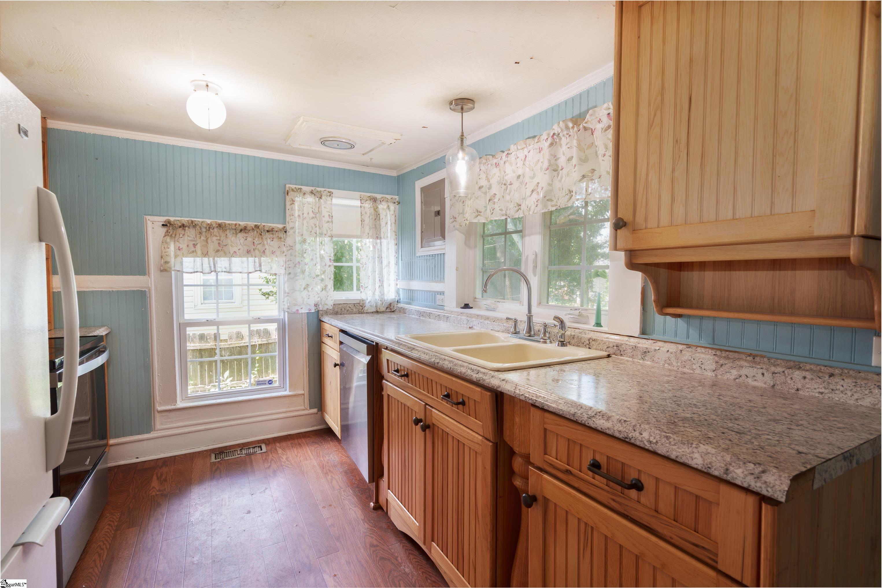 108 Third Street Fountain Inn, SC 29644
