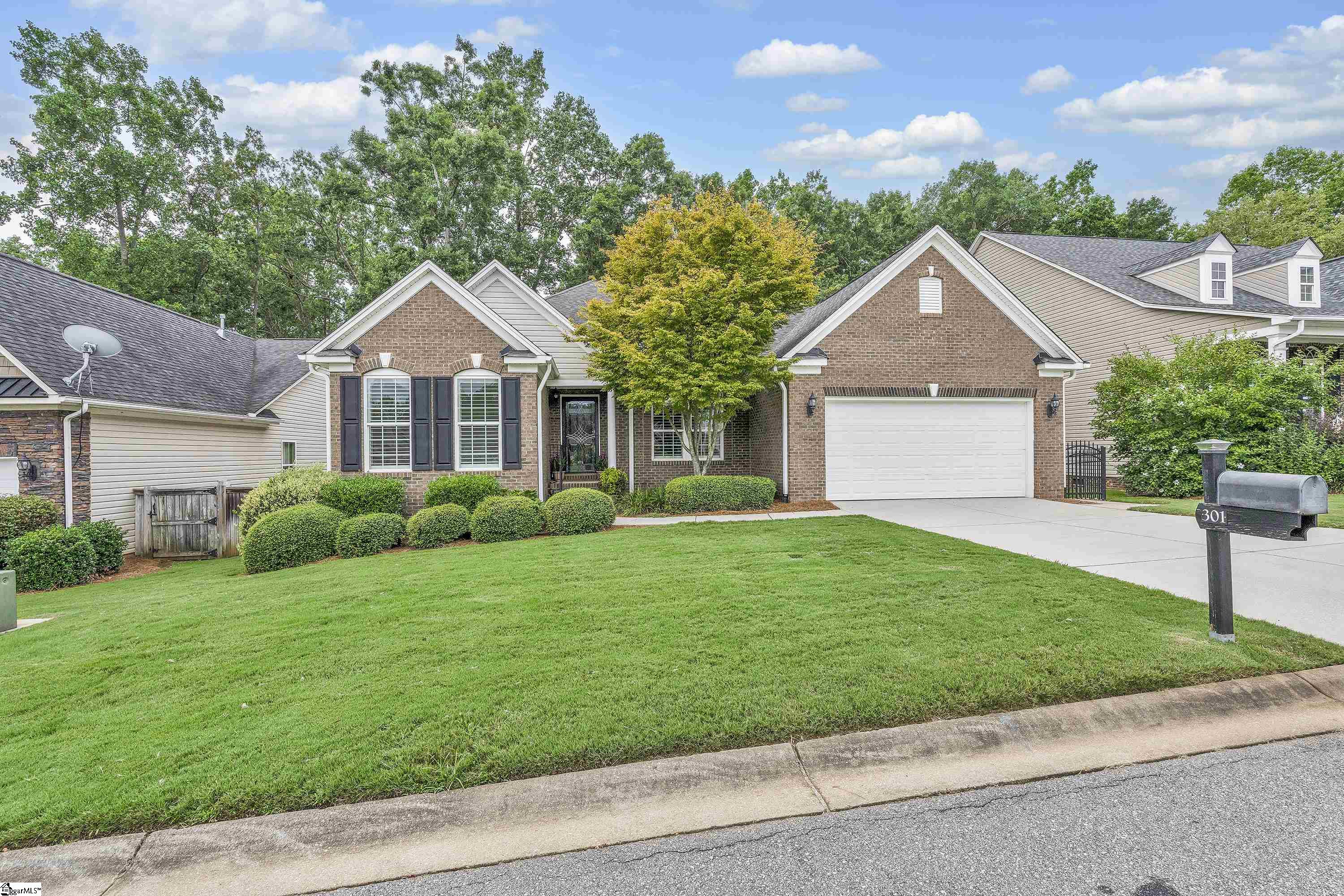 301 Allendale Abbey Lane Simpsonville, SC 29681