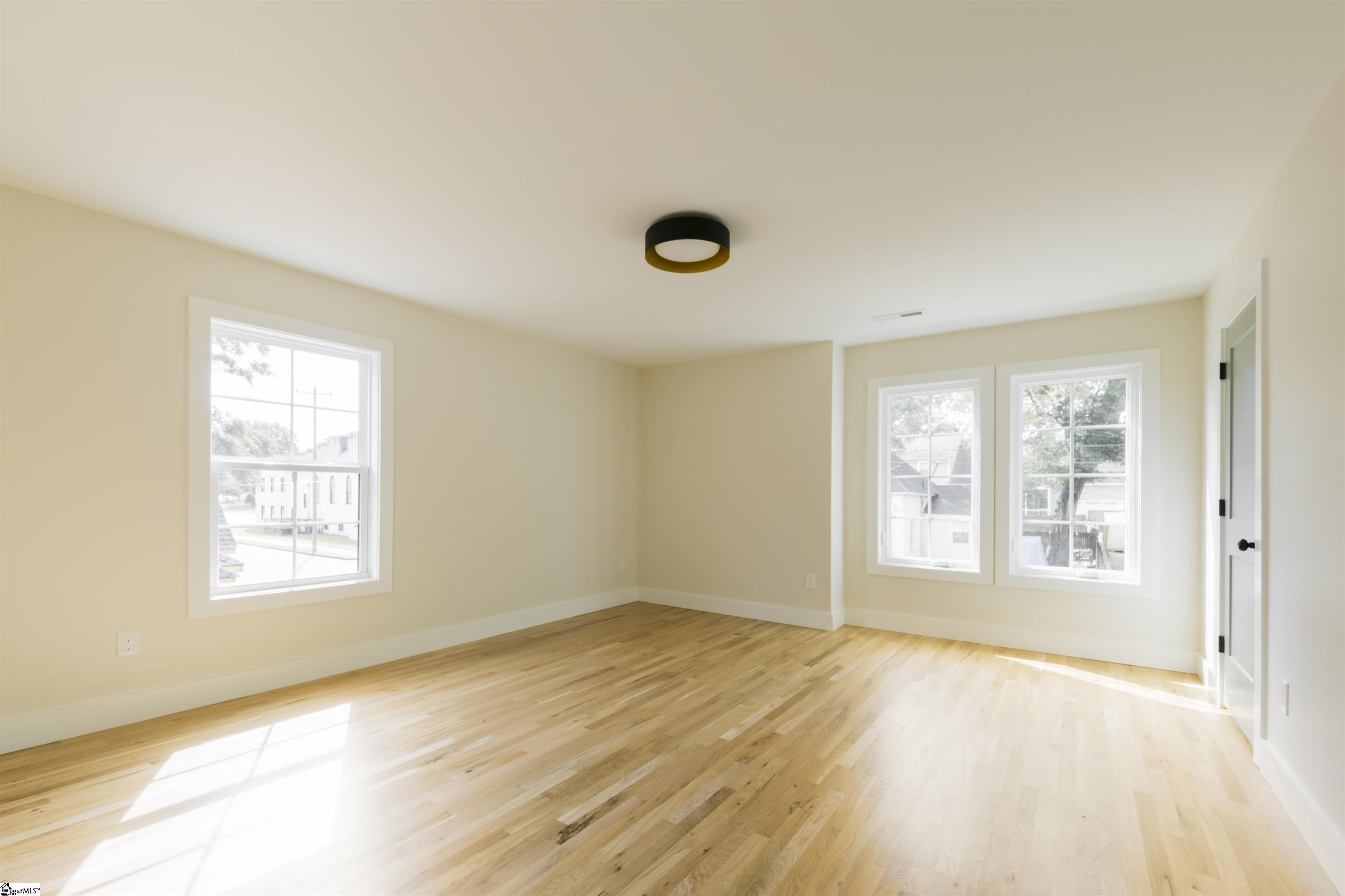 11 Stall Street Greenville, SC 29609
