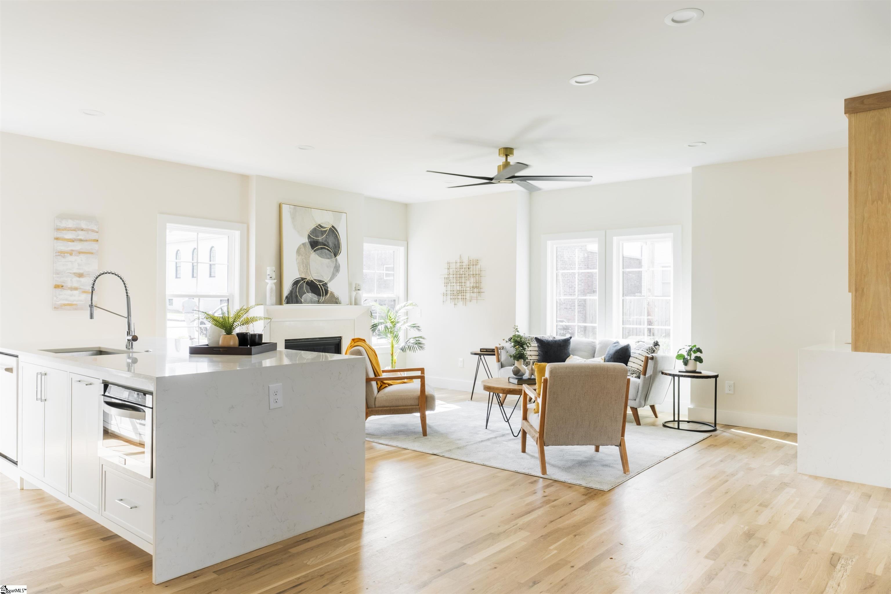 11 Stall Street Greenville, SC 29609