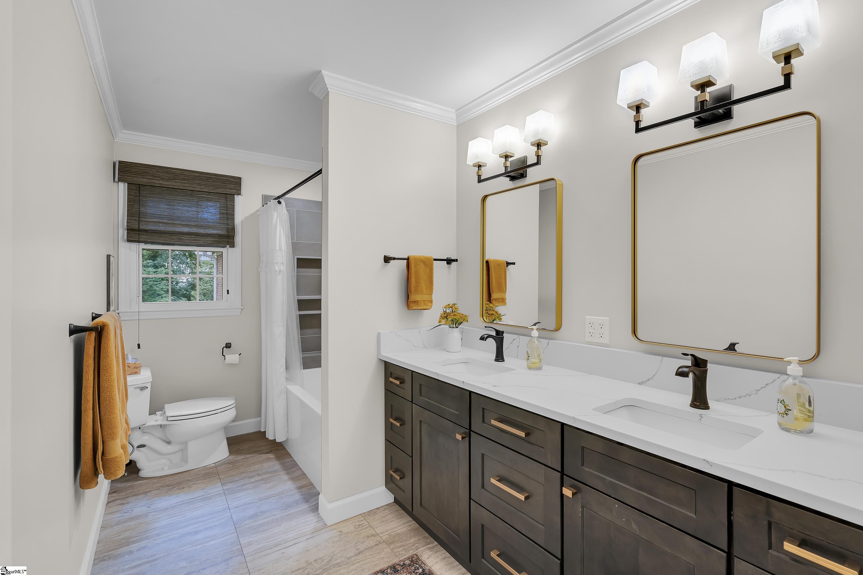 257 Heathwood Drive Spartanburg, SC 29307