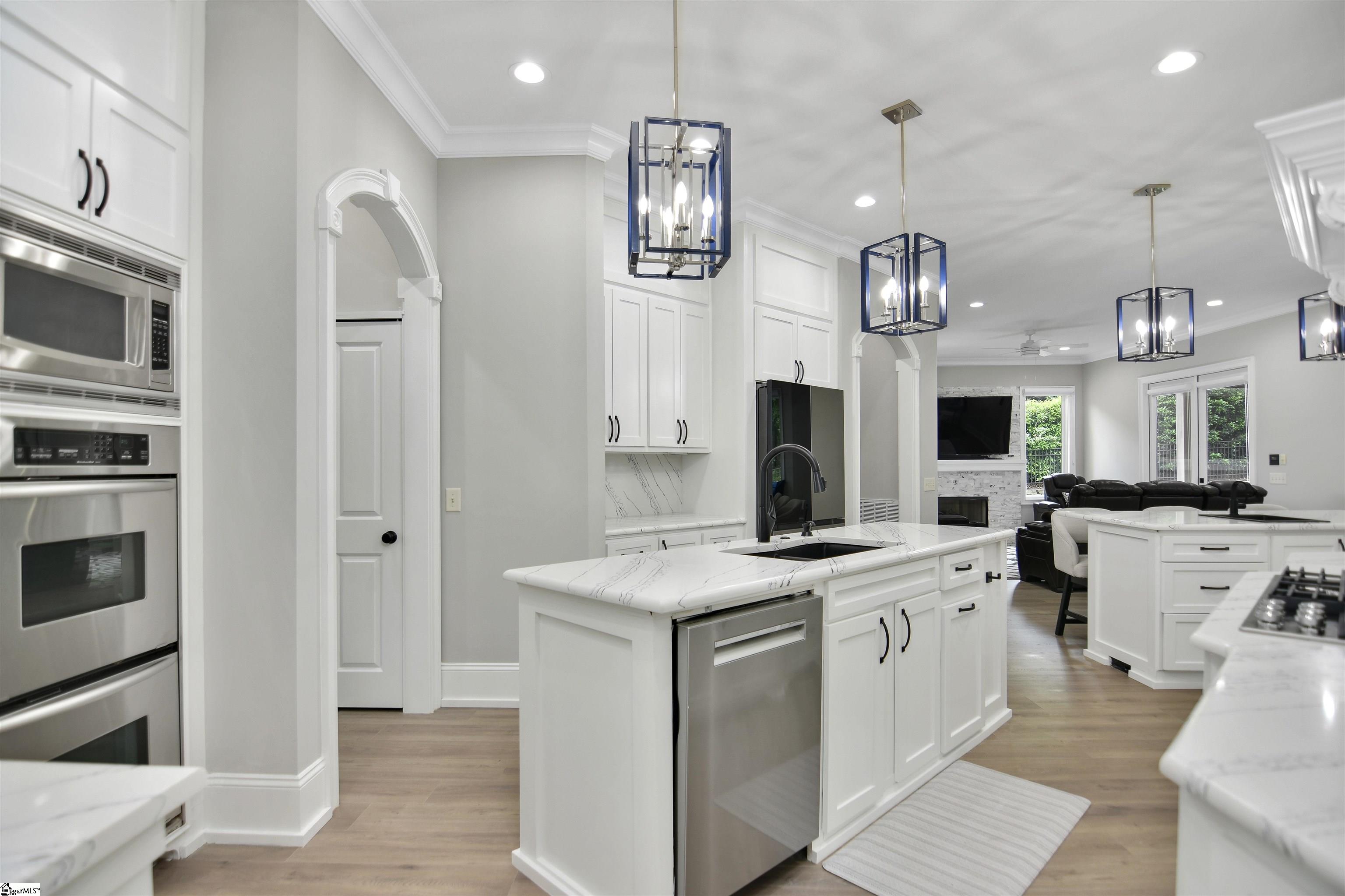 24 Rolleston Drive Greenville, SC 29615