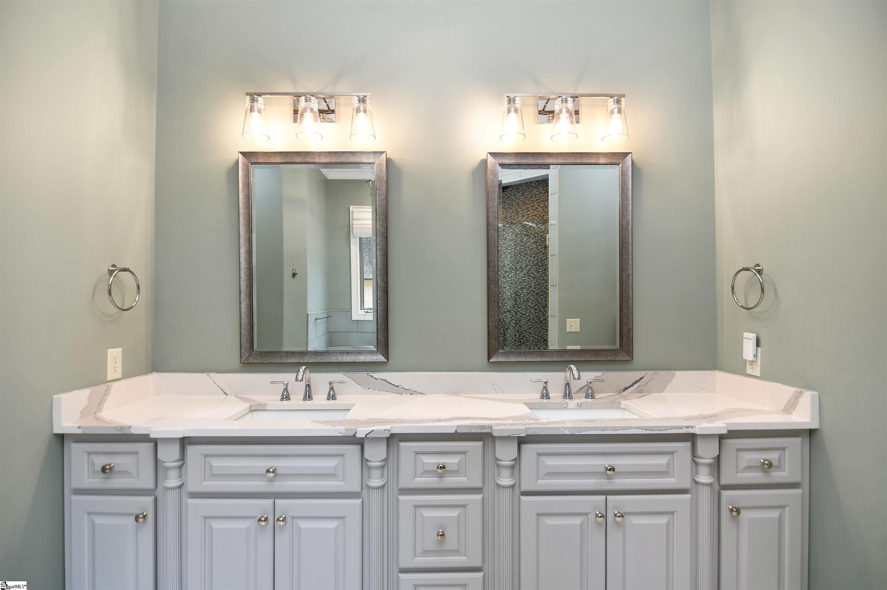 24 Rolleston Drive Greenville, SC 29615