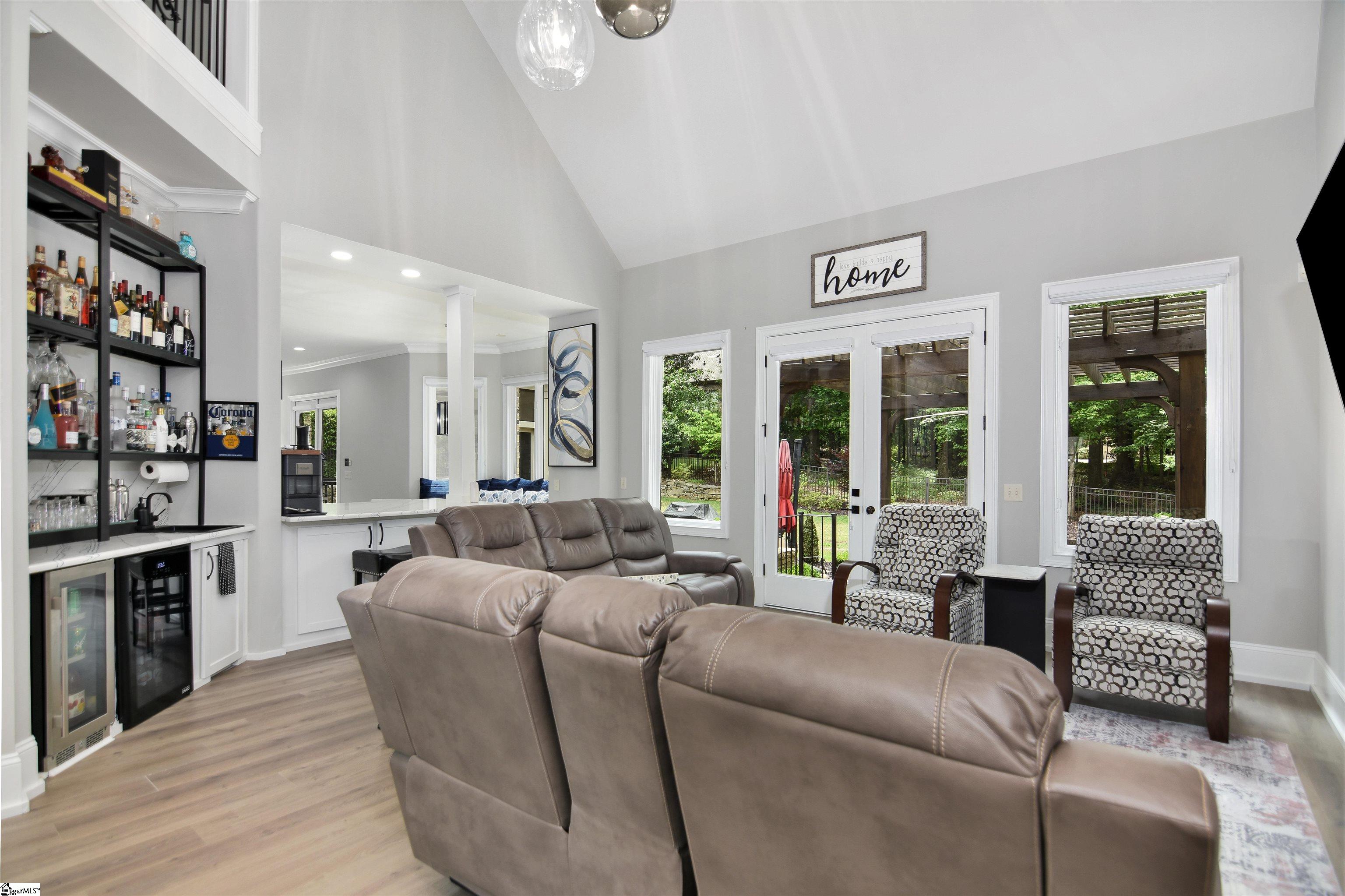 24 Rolleston Drive Greenville, SC 29615