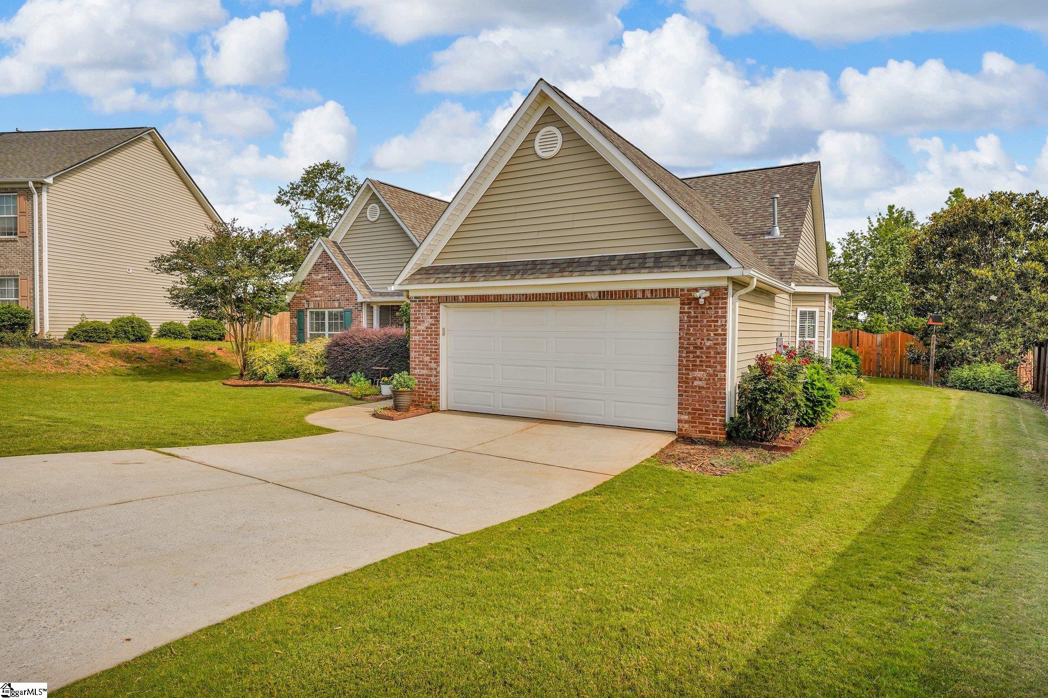33 Eventide Drive Simpsonville, SC 29681