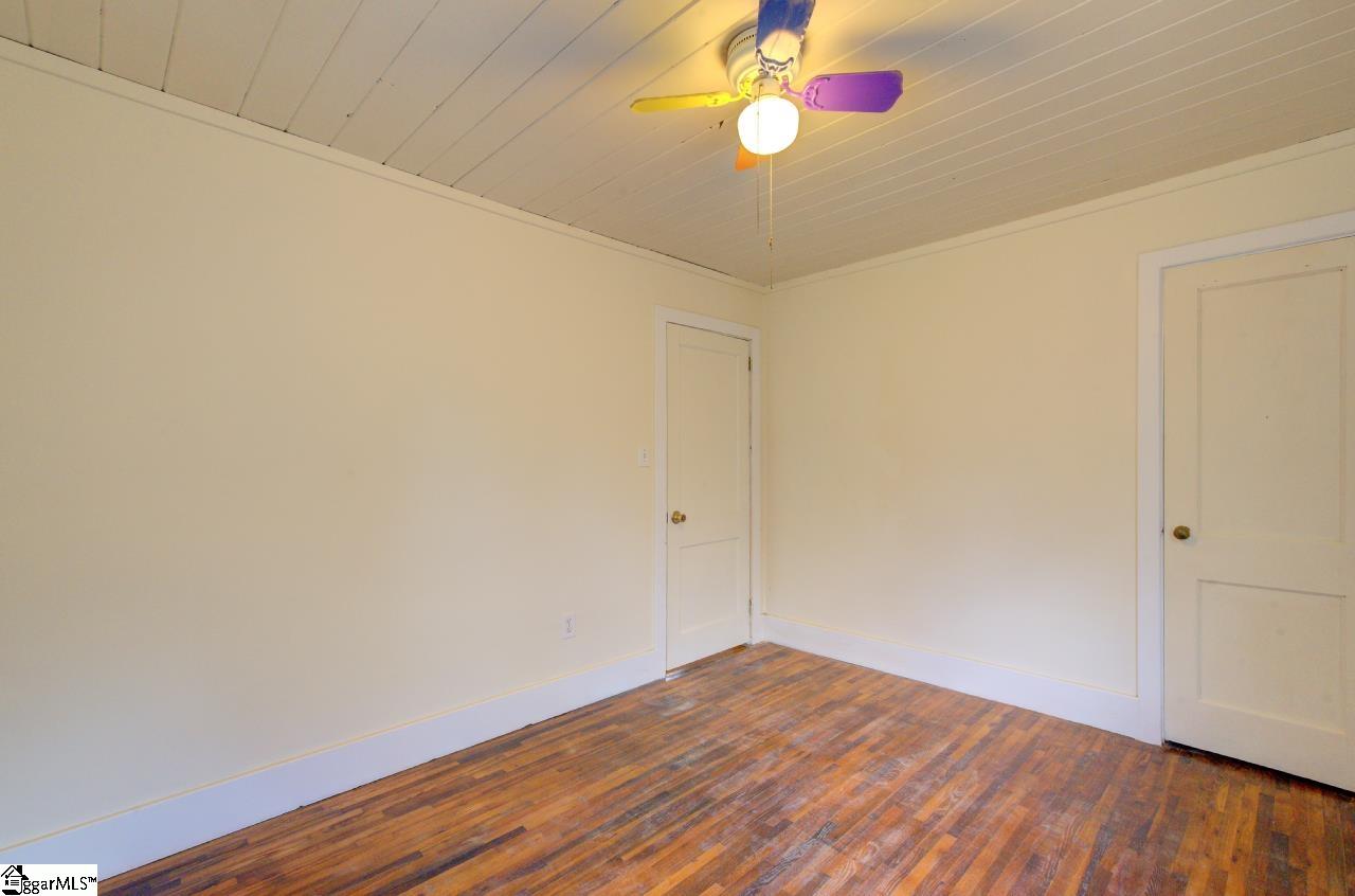 494 Longview Drive Spartanburg, SC 29303