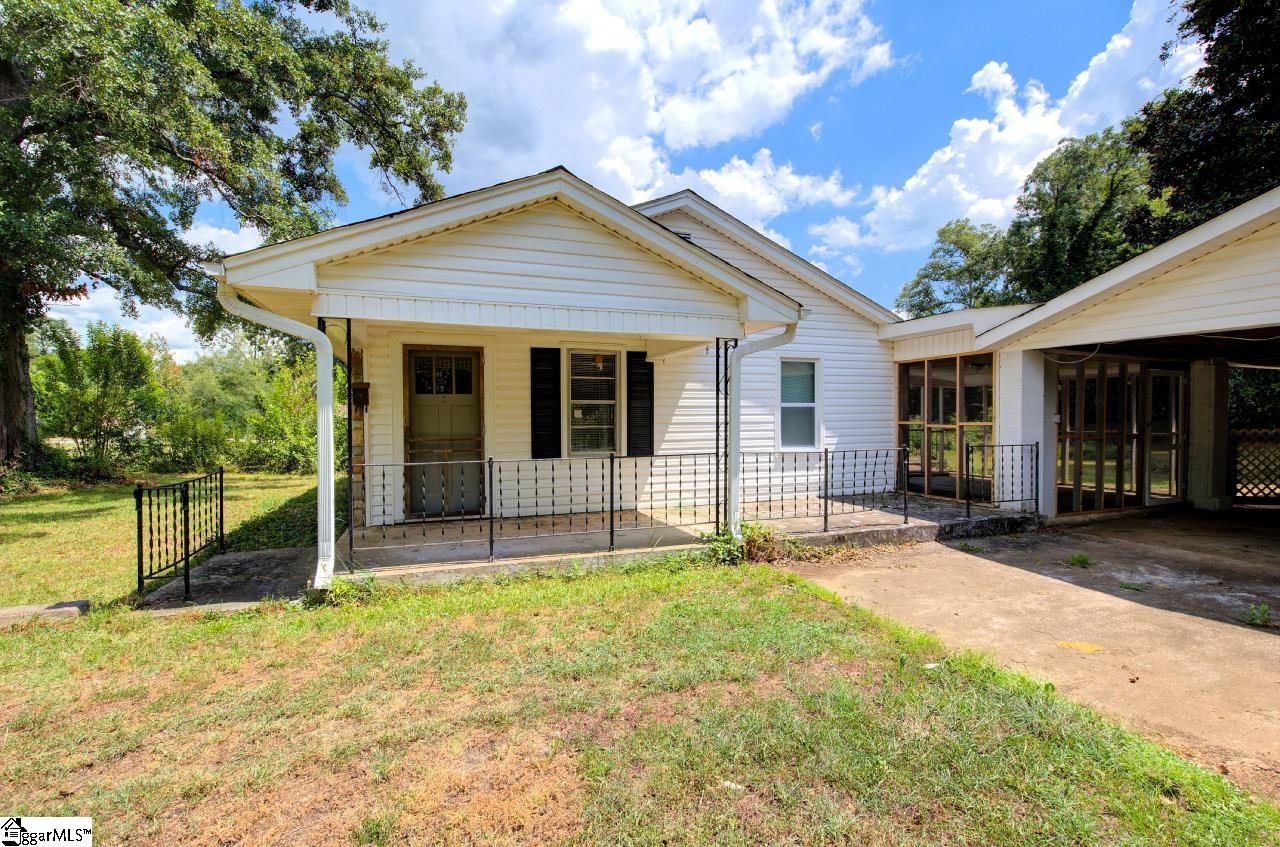 494 Longview Drive Spartanburg, SC 29303