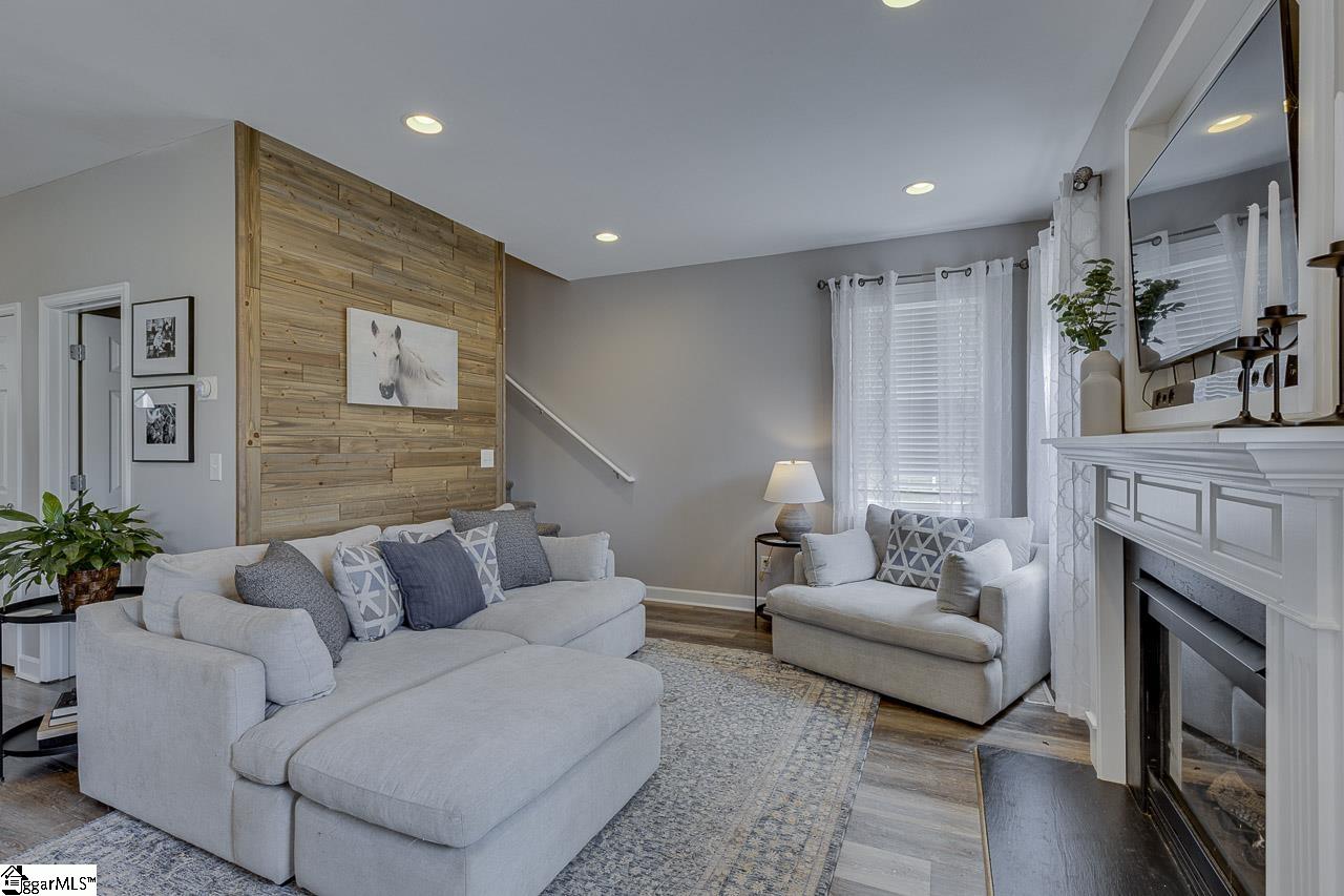 304 Schooner Court Simpsonville, SC 29680