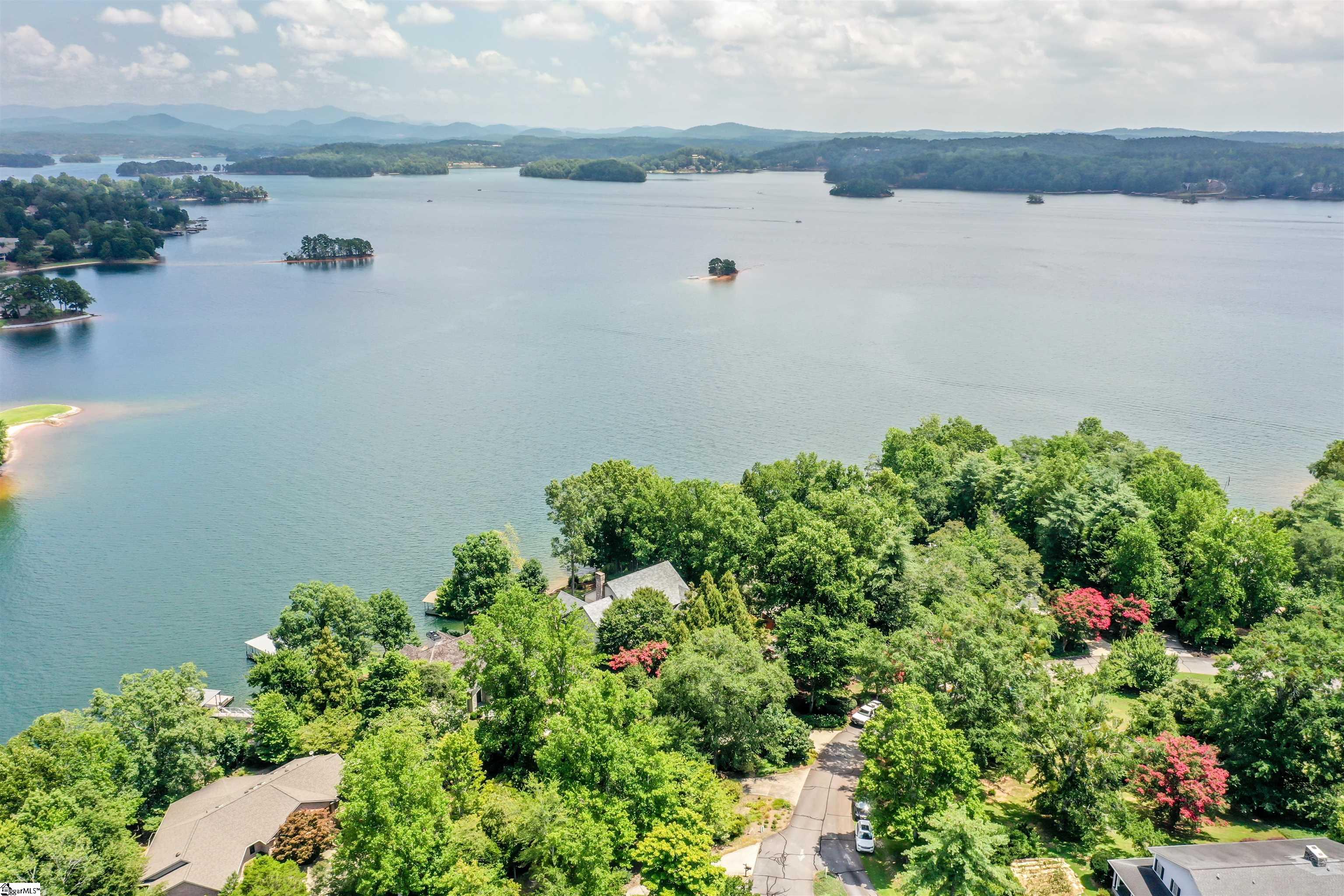 26 Beacon Ridge Circle Salem, SC 29676