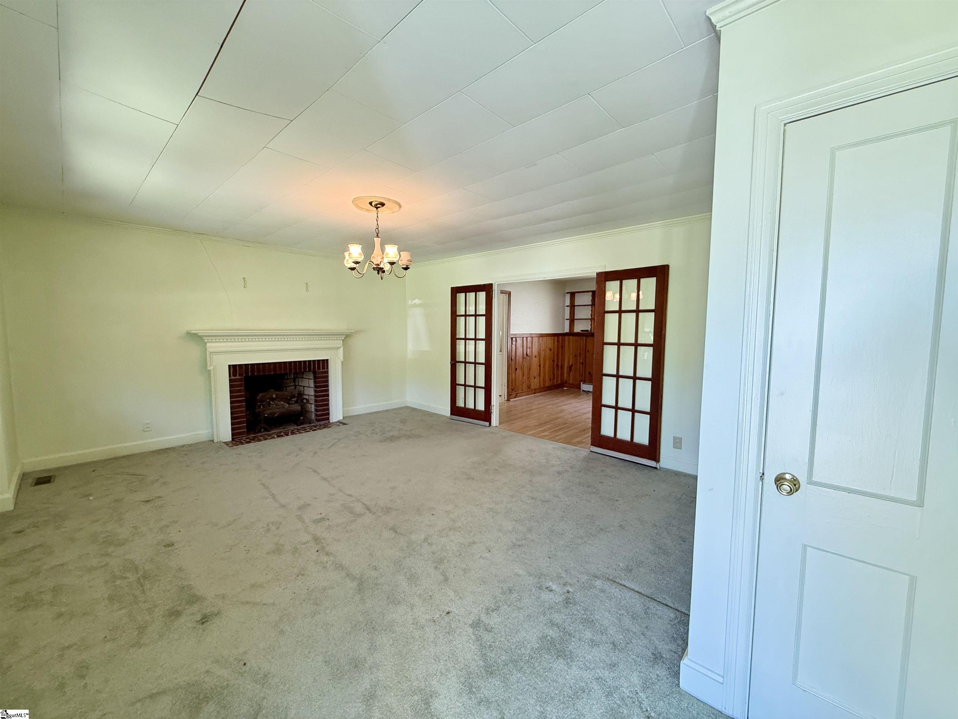 207 Elm Street Clinton, SC 29325