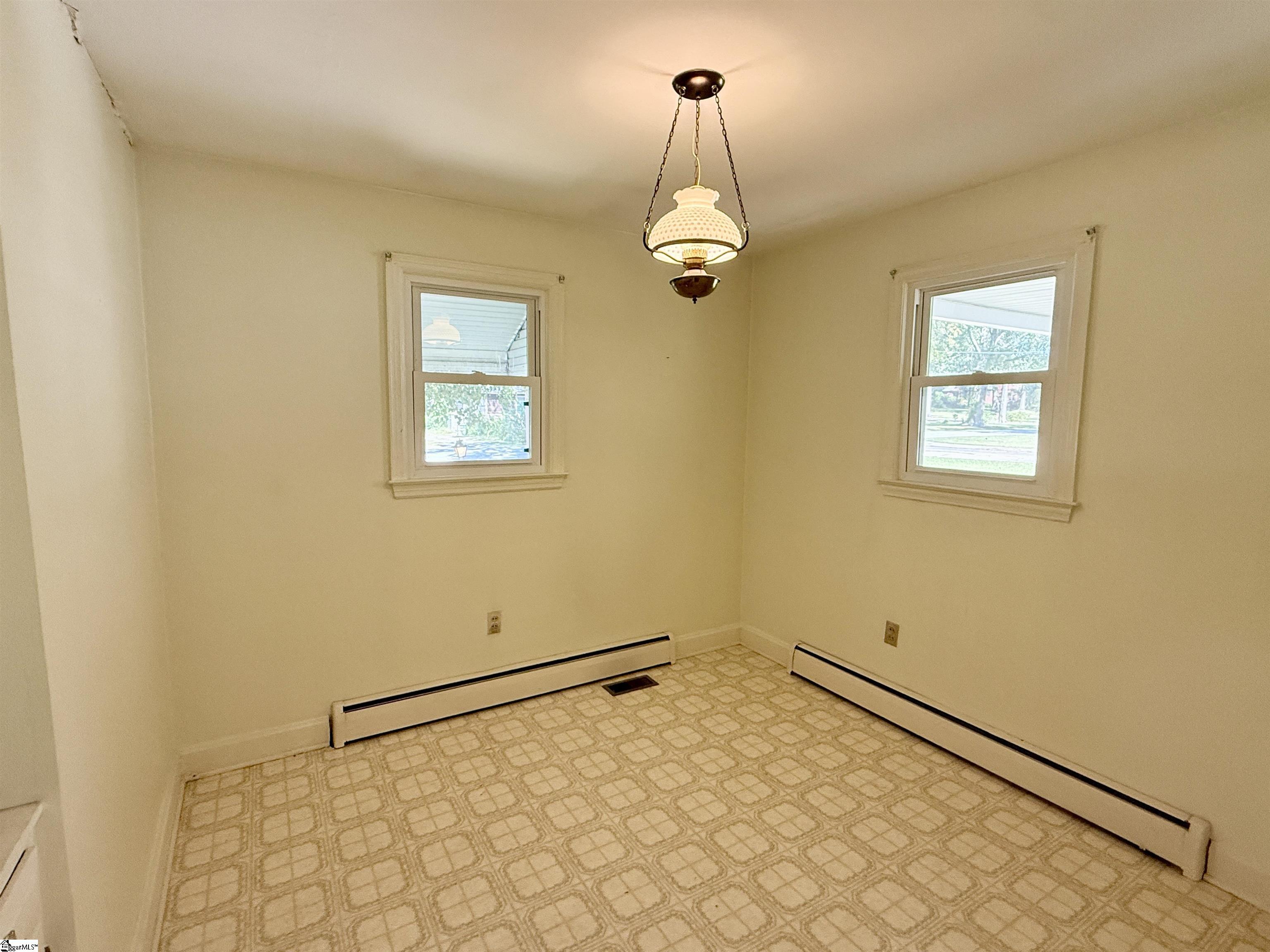 207 Elm Street Clinton, SC 29325