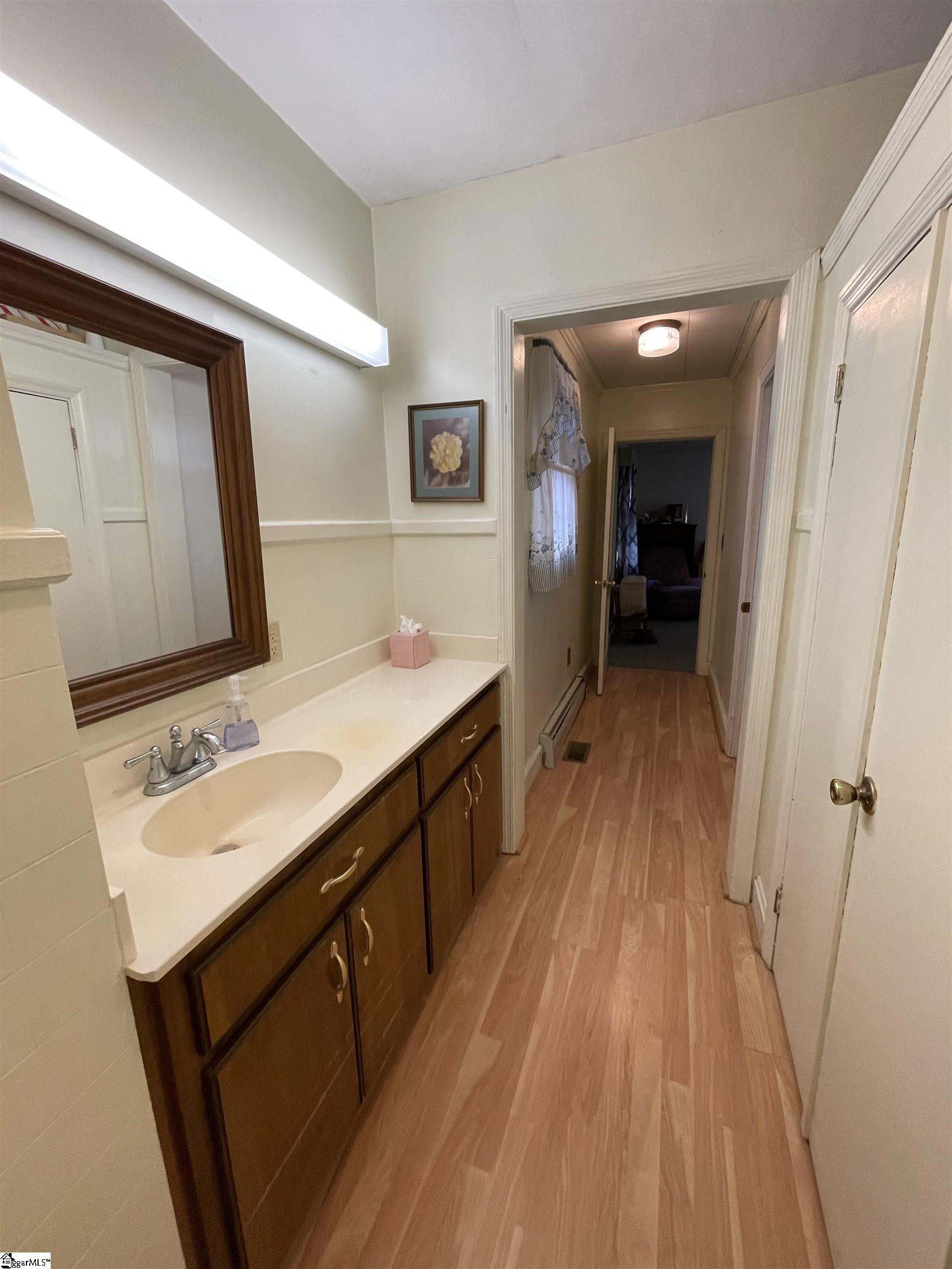 207 Elm Street Clinton, SC 29325