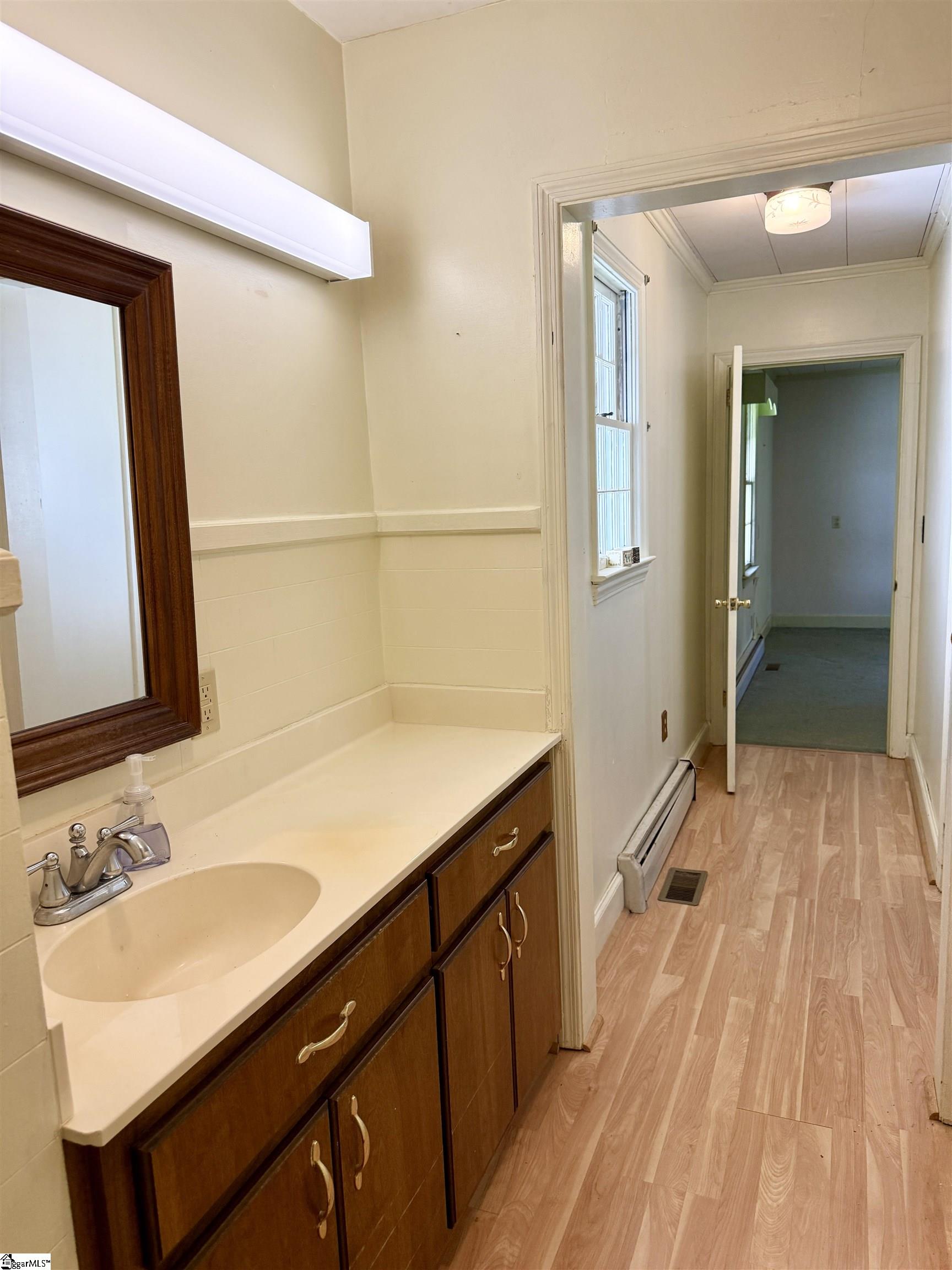 207 Elm Street Clinton, SC 29325