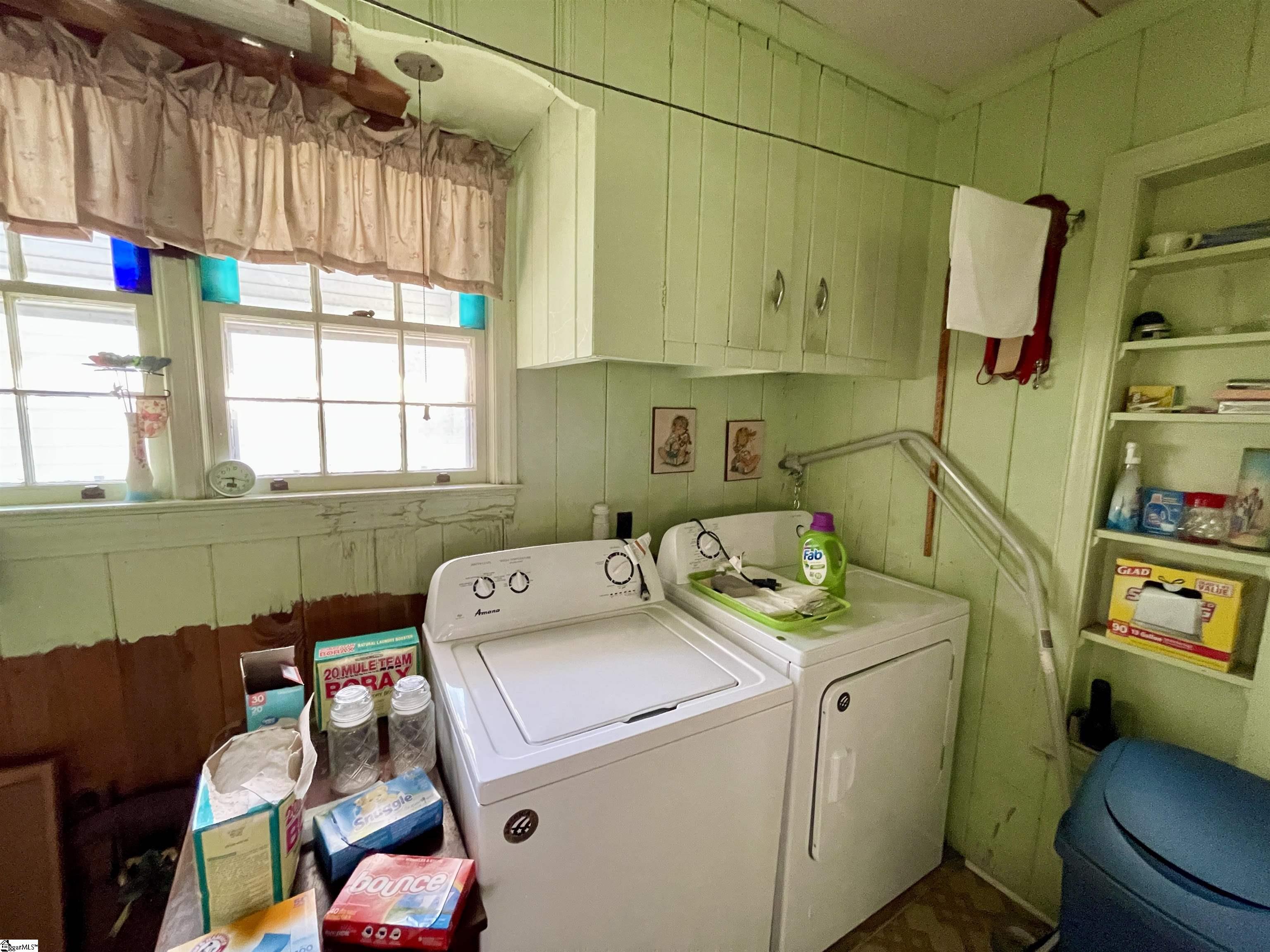 207 Elm Street Clinton, SC 29325