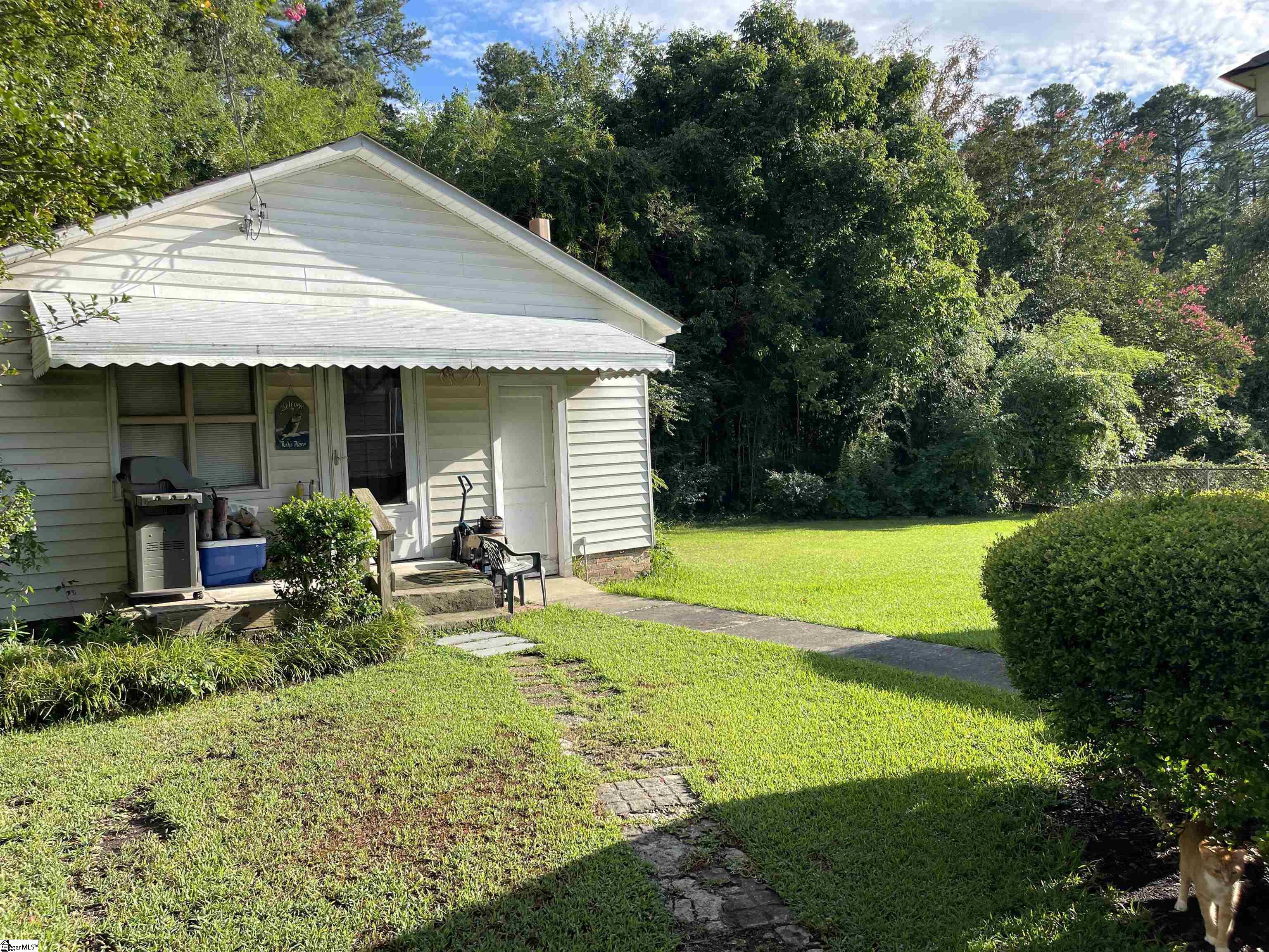 207 Elm Street Clinton, SC 29325