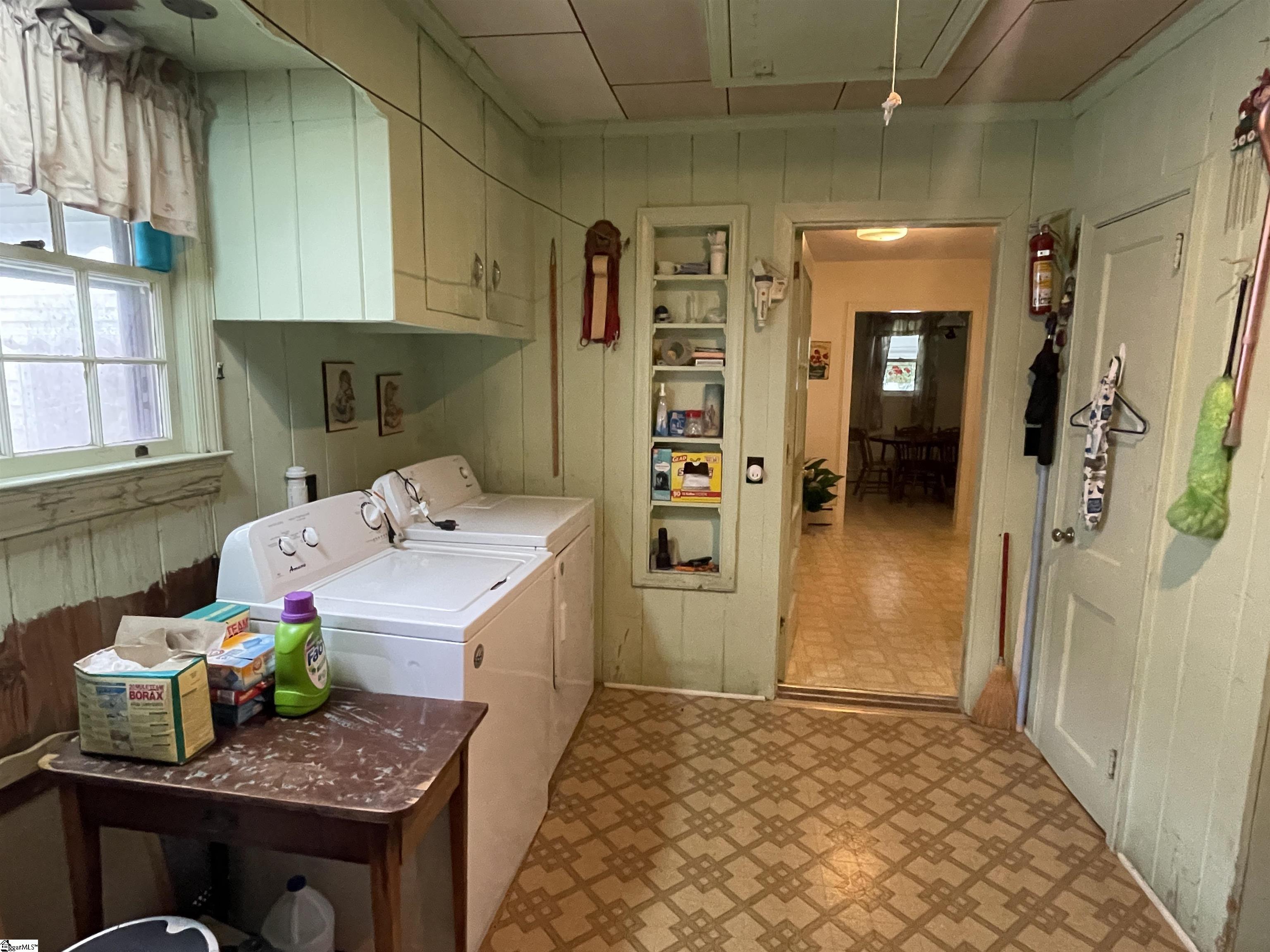 207 Elm Street Clinton, SC 29325