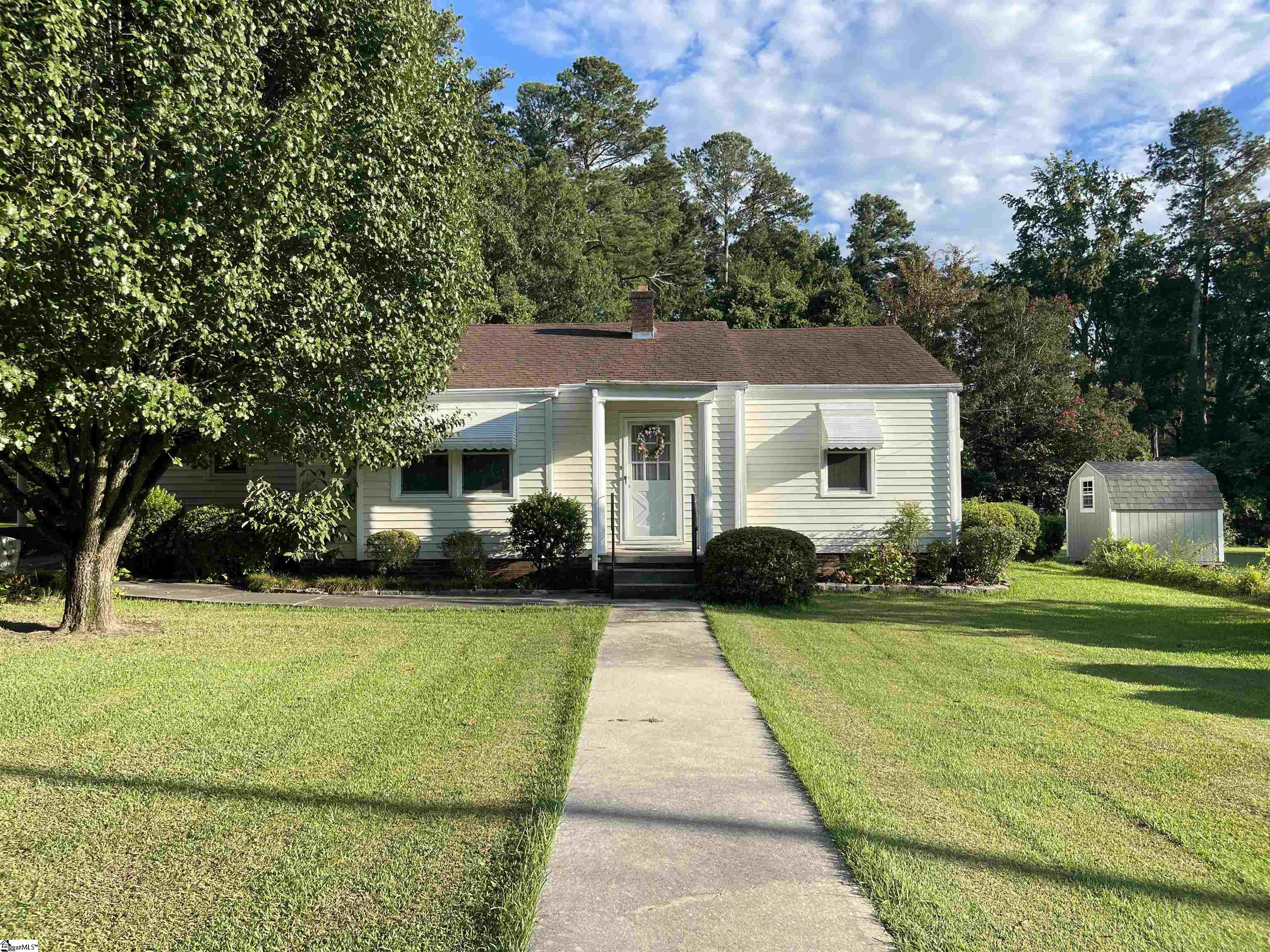 207 Elm Street Clinton, SC 29325
