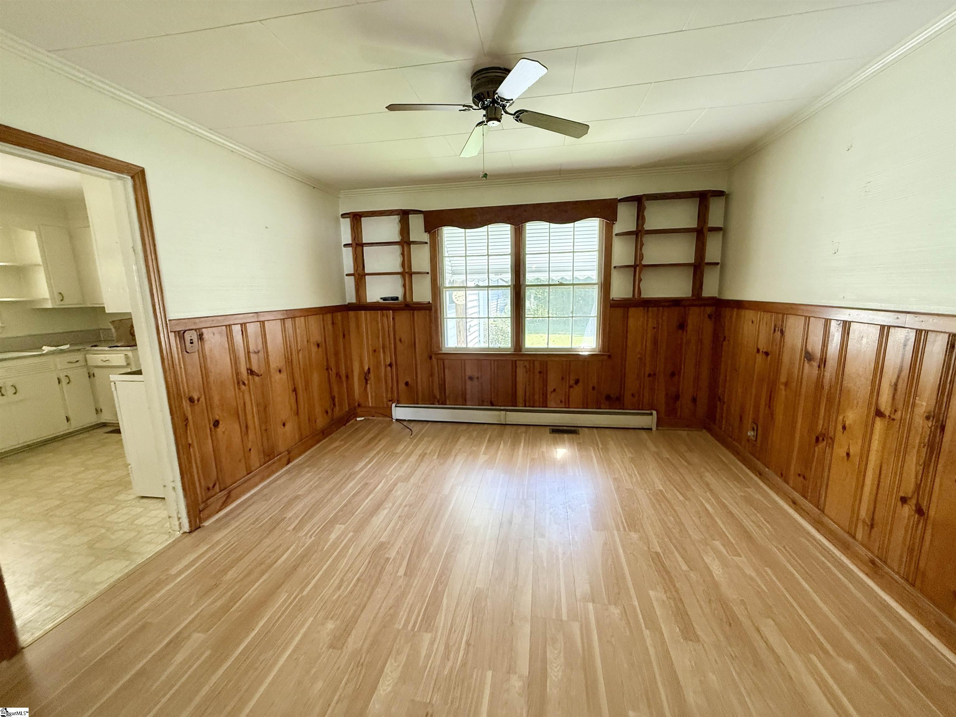 207 Elm Street Clinton, SC 29325