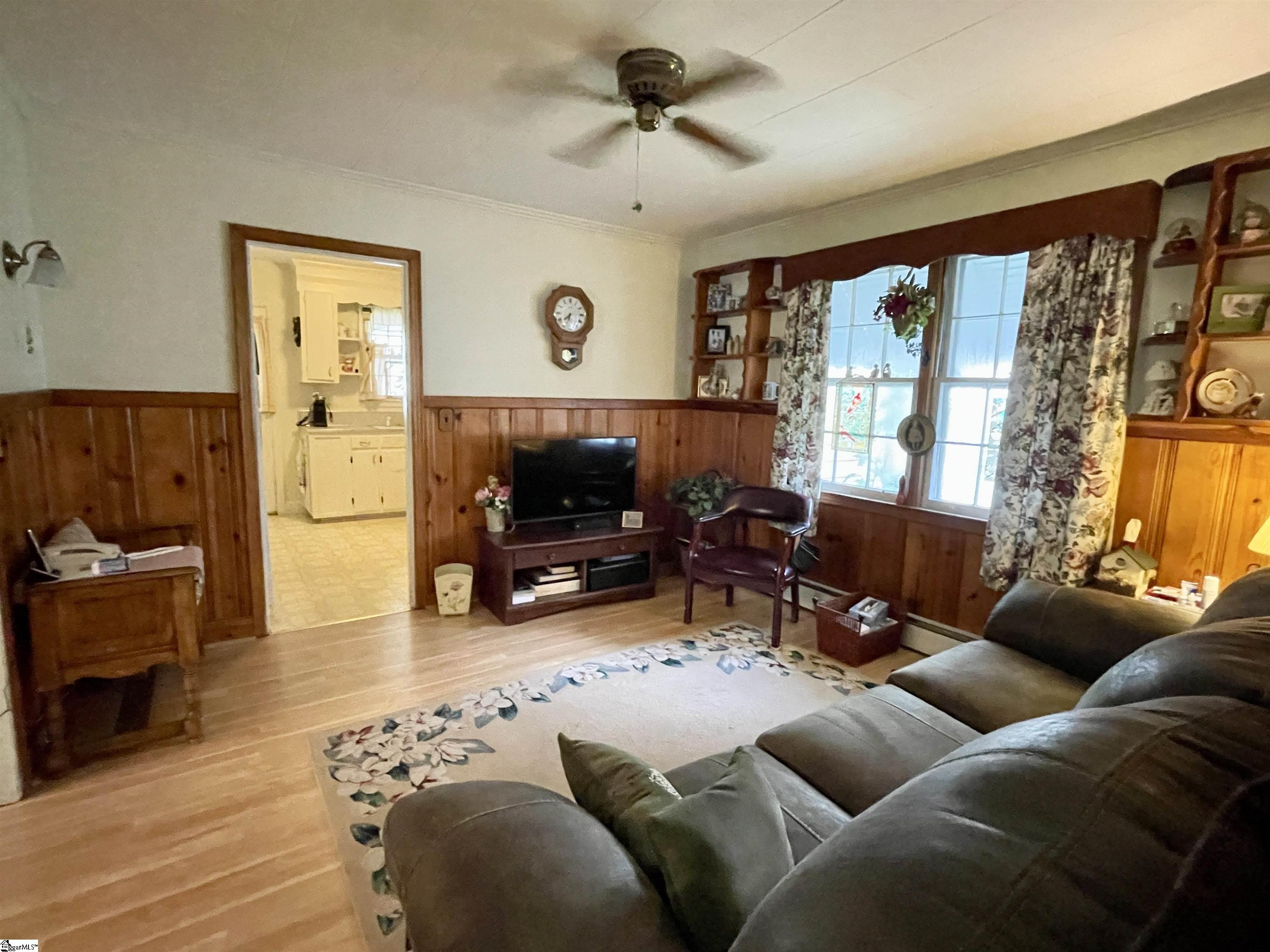 207 Elm Street Clinton, SC 29325