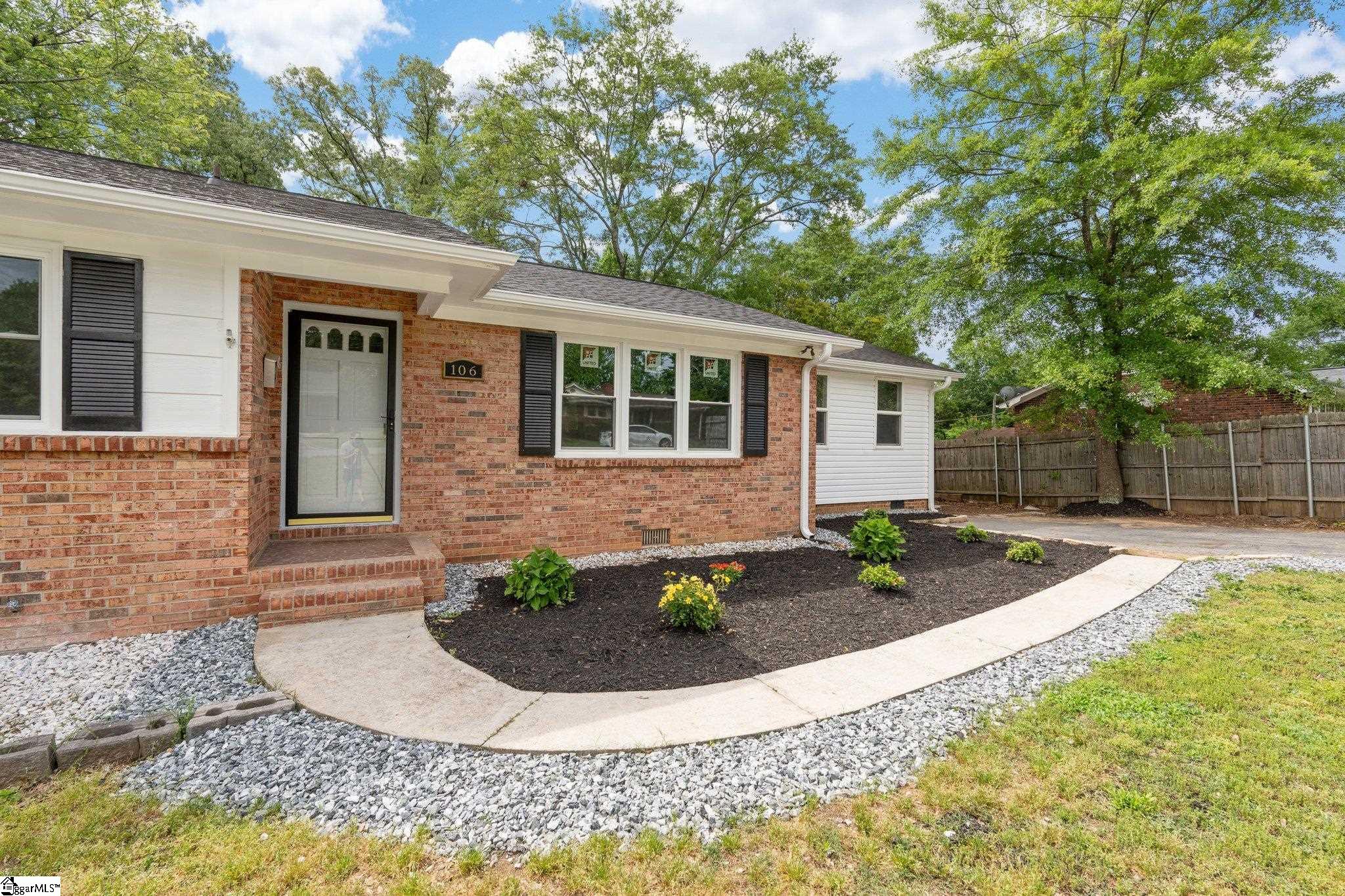 160 Meadow Street Spartanburg, SC 29307