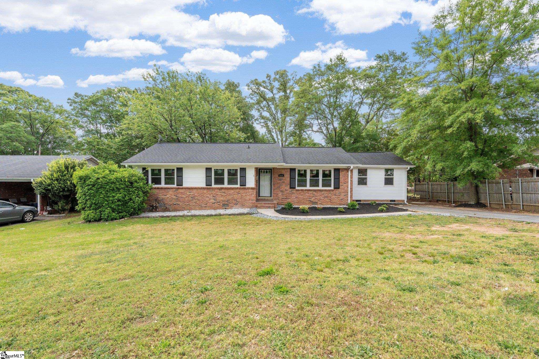 160 Meadow Street Spartanburg, SC 29307