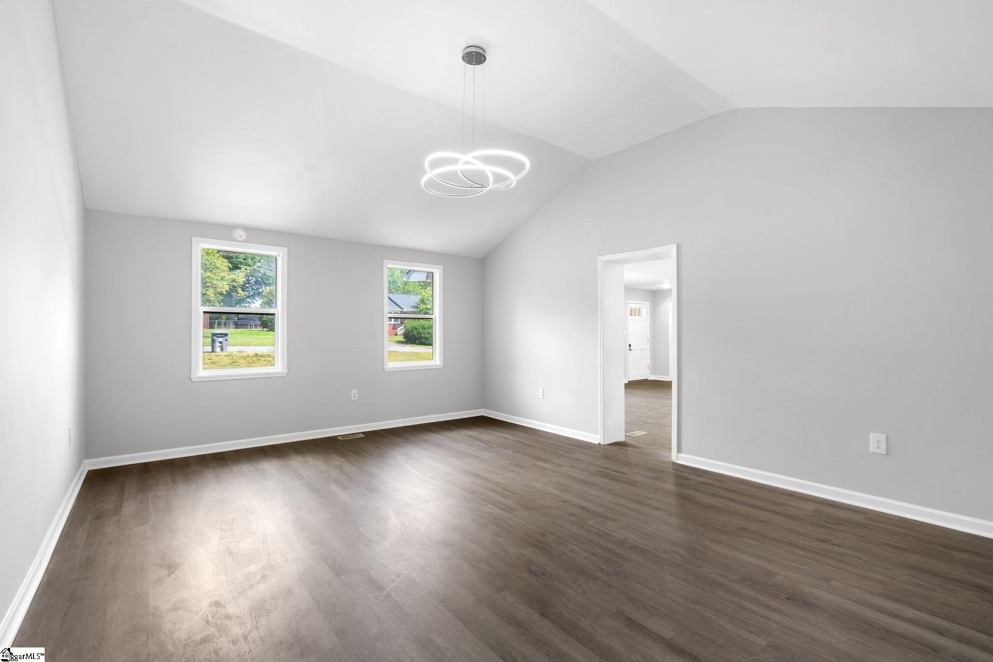 160 Meadow Street Spartanburg, SC 29307