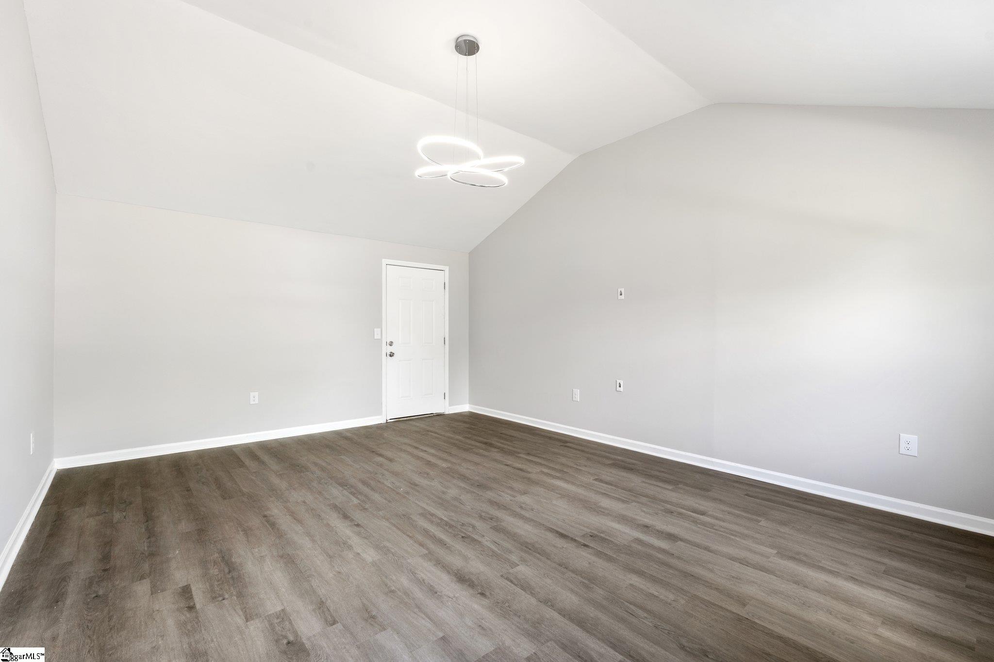 160 Meadow Street Spartanburg, SC 29307