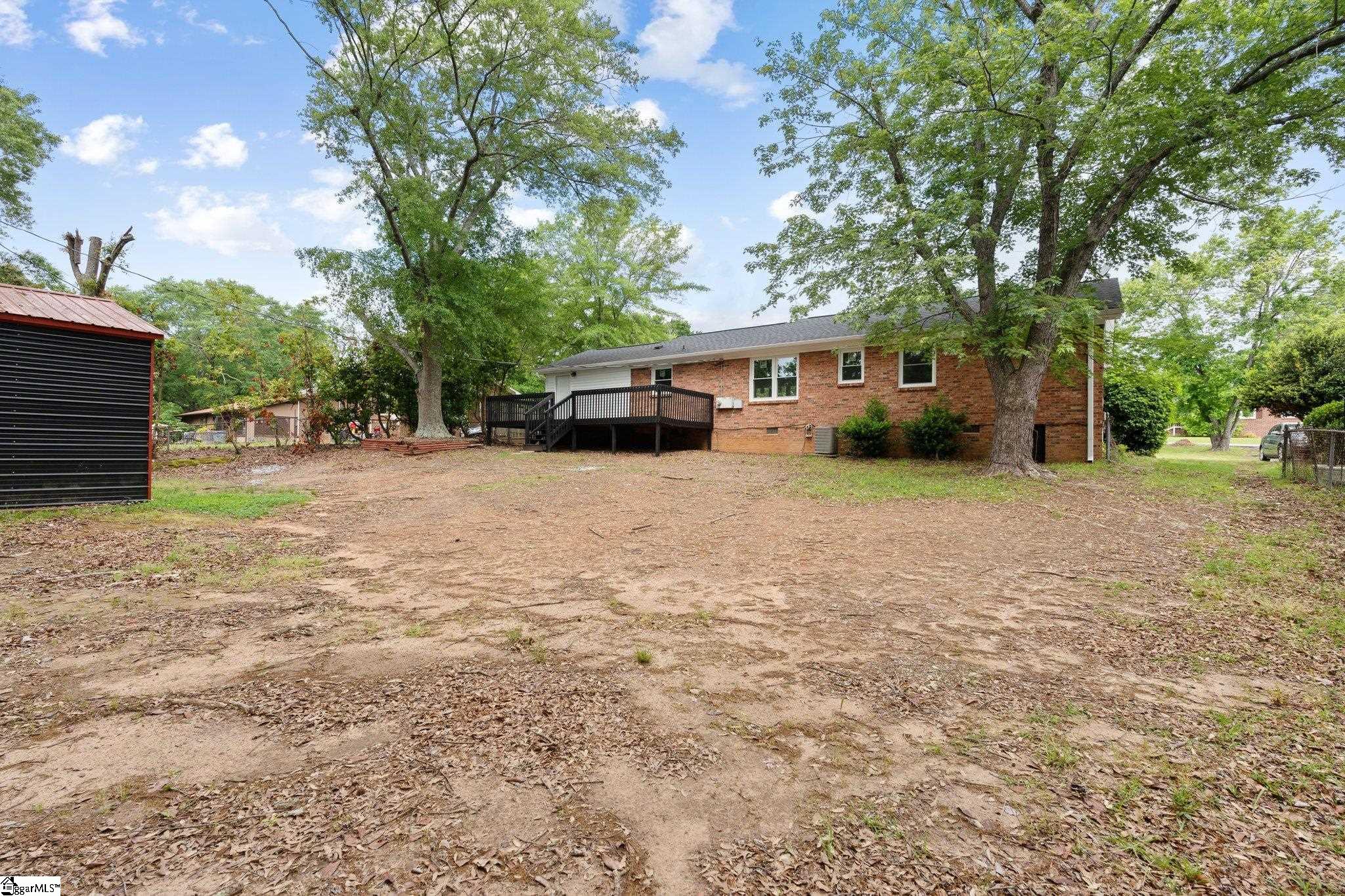 160 Meadow Street Spartanburg, SC 29307