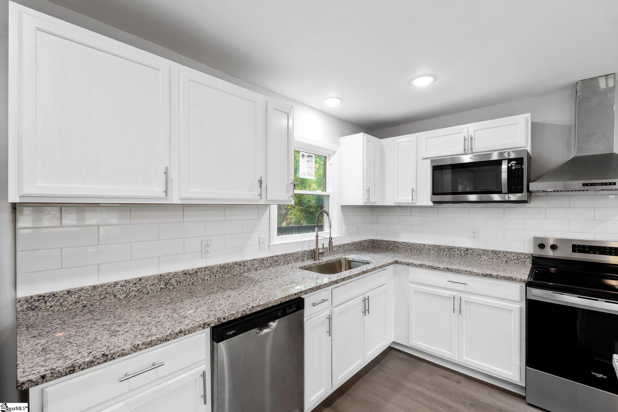 160 Meadow Street Spartanburg, SC 29307