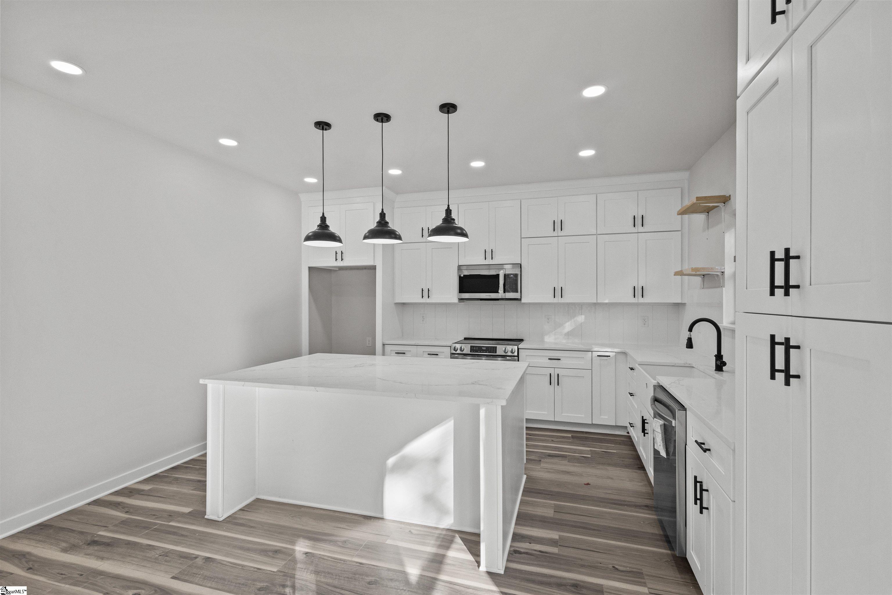 101 Daisy Lane Easley, SC 29640-2034
