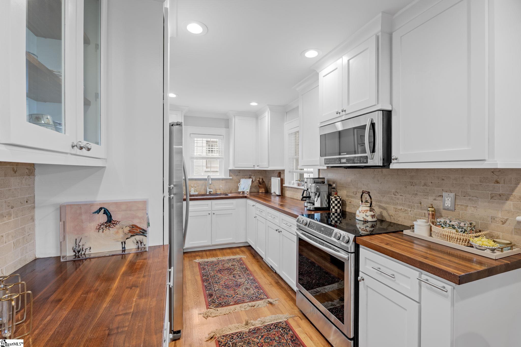 119 Lanneau Drive Greenville, SC 29605