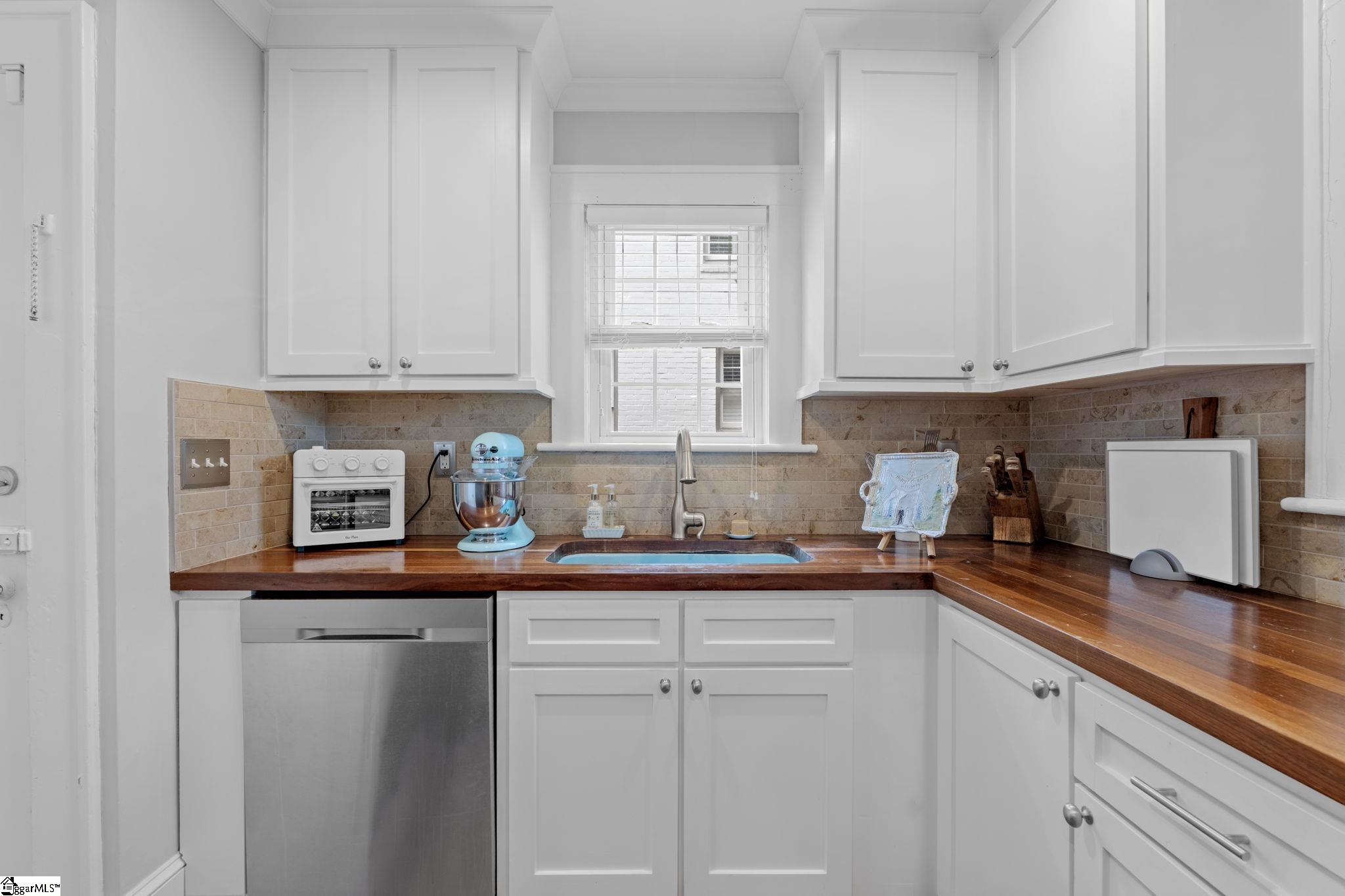 119 Lanneau Drive Greenville, SC 29605