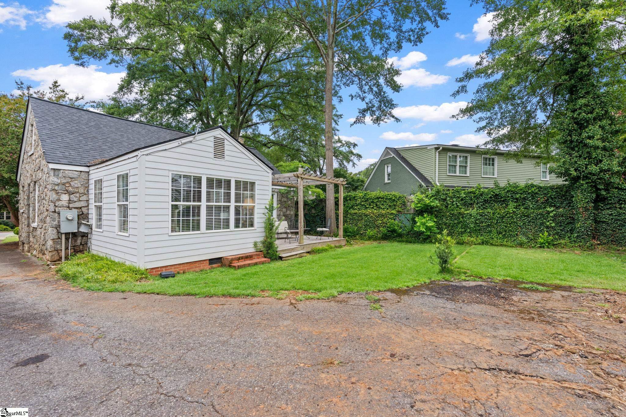119 Lanneau Drive Greenville, SC 29605