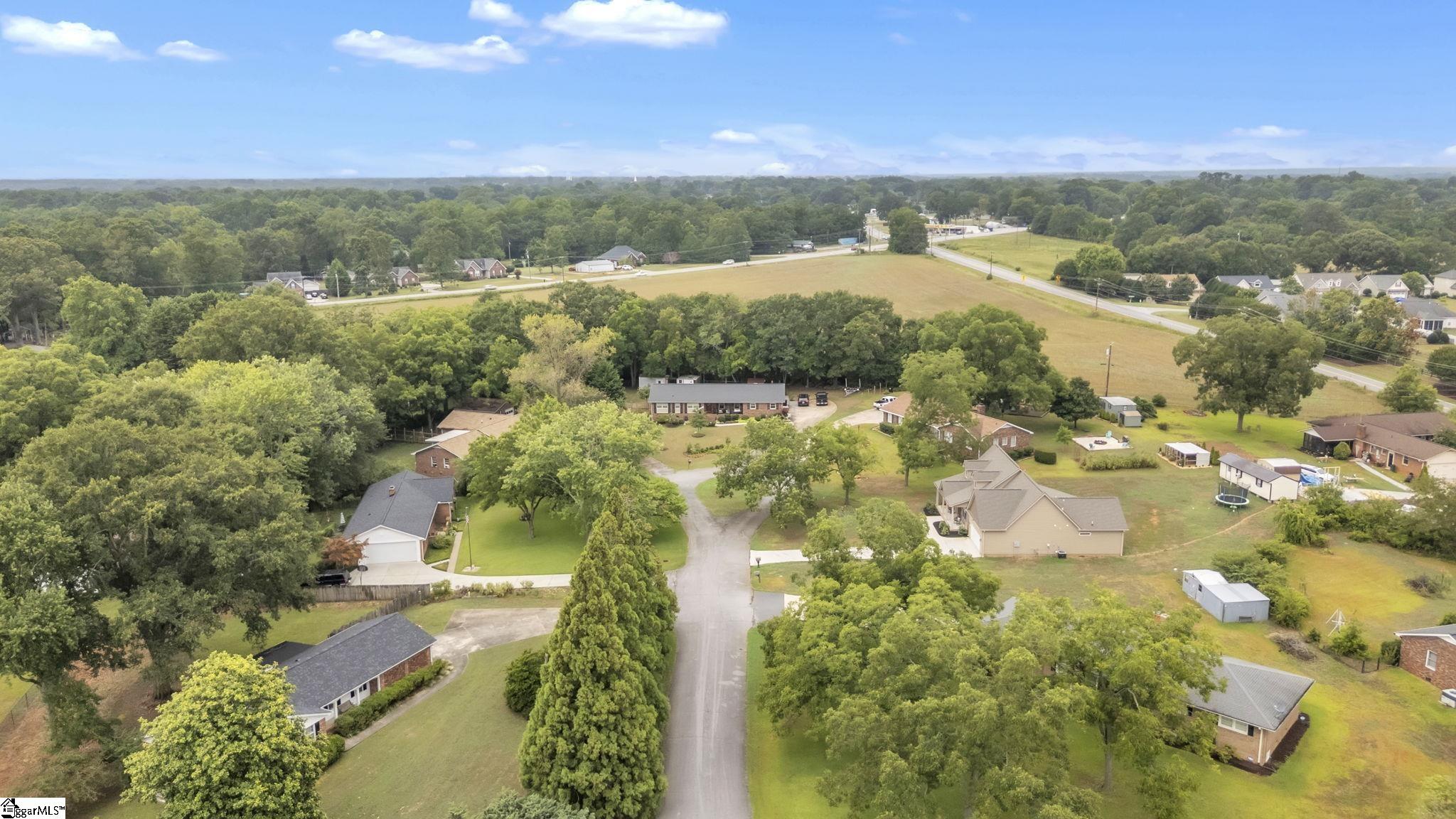 112 Lark Lane Anderson, SC 29625