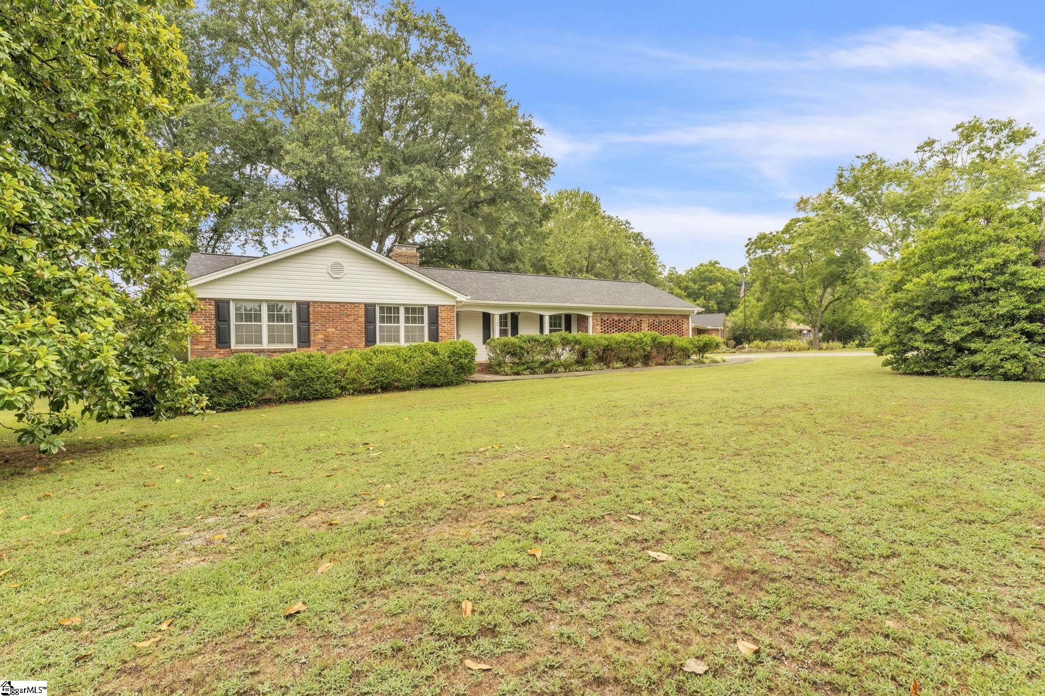 112 Lark Lane Anderson, SC 29625