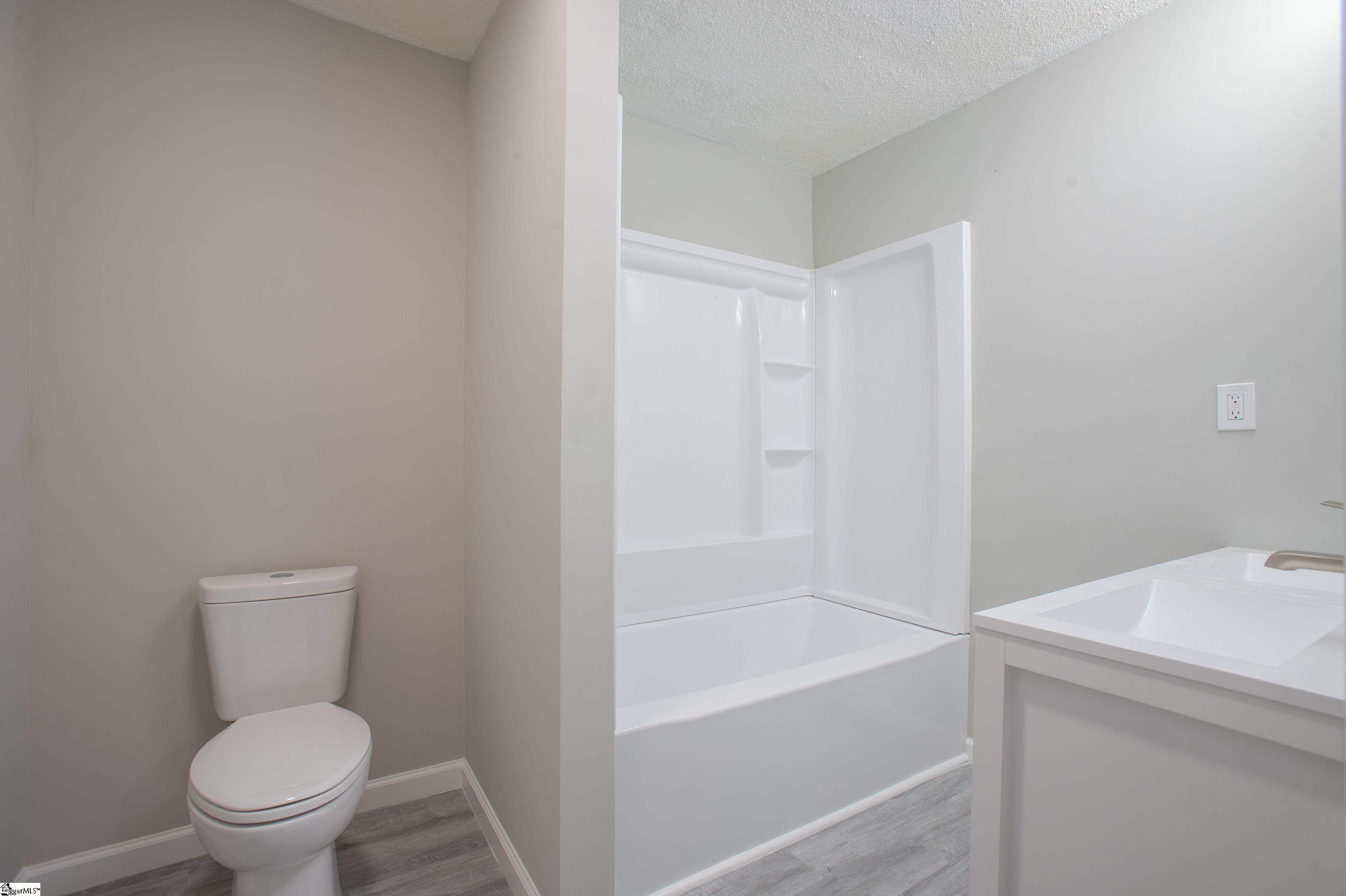 135 Regent Street Spartanburg, SC 29302-4330