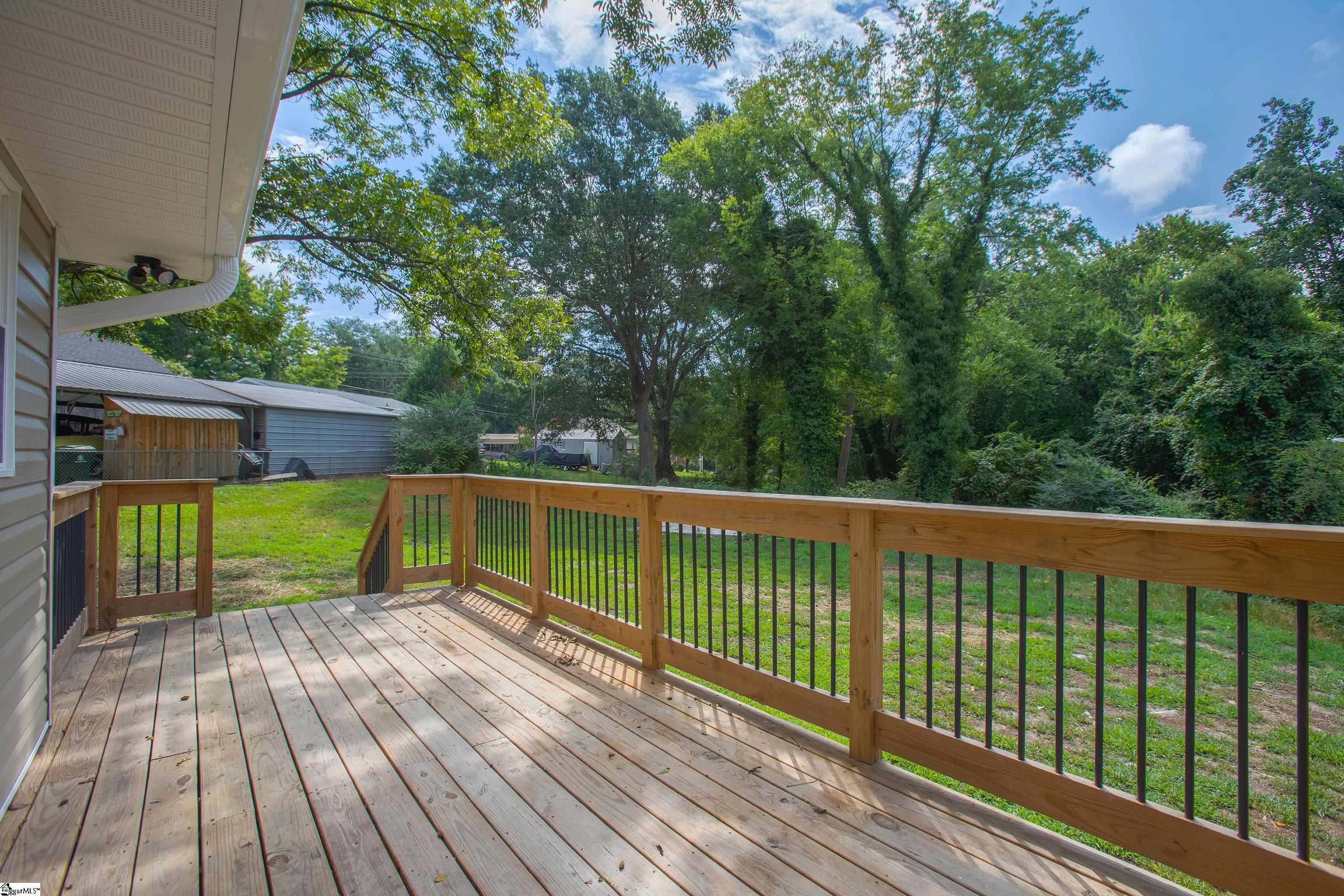 135 Regent Street Spartanburg, SC 29302-4330