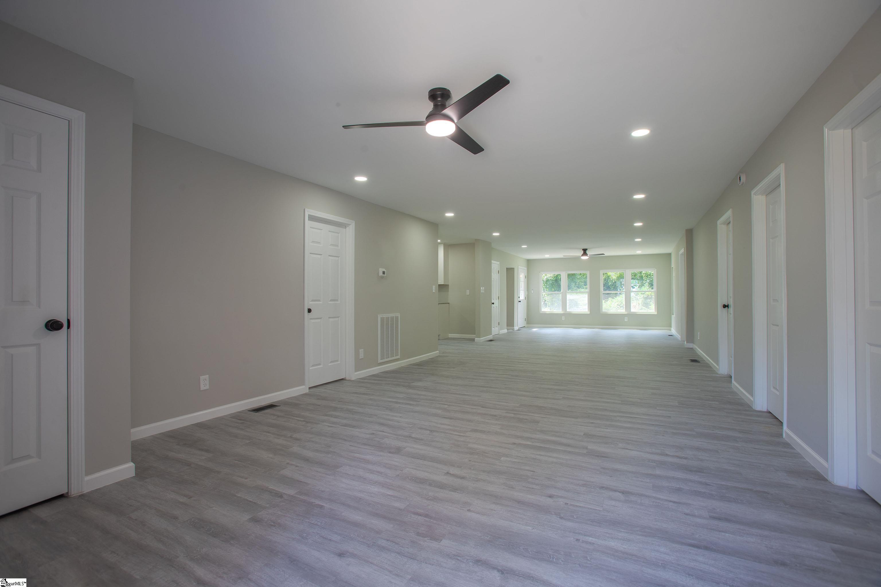 135 Regent Street Spartanburg, SC 29302-4330