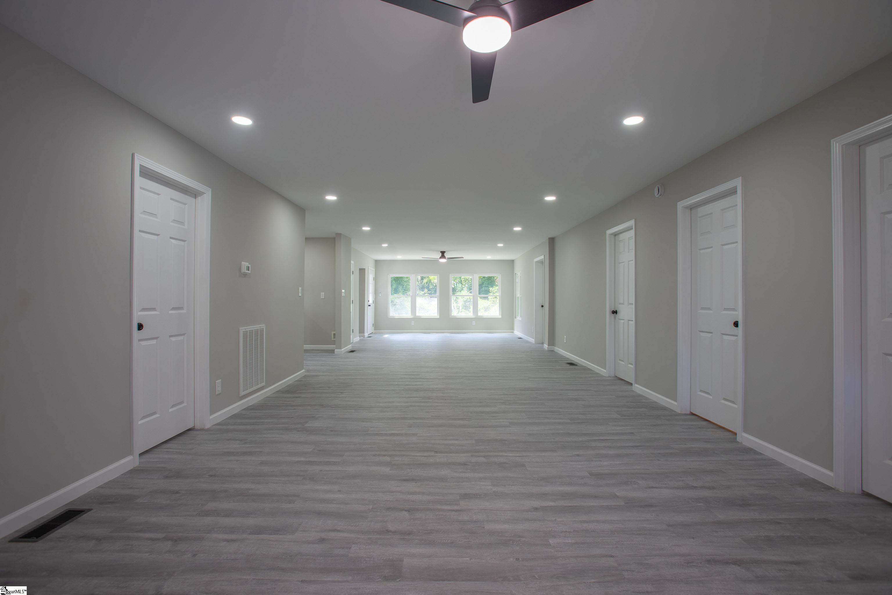 135 Regent Street Spartanburg, SC 29302-4330