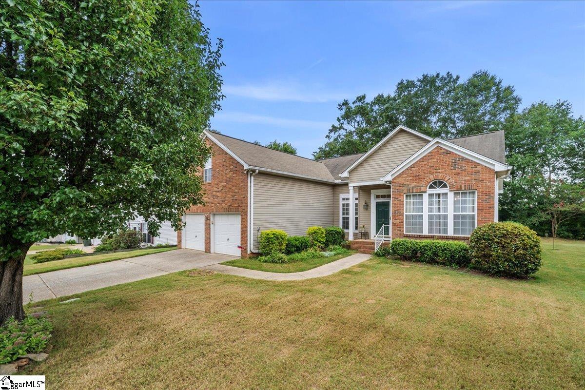 8 Birkdale Drive Simpsonville, SC 29681