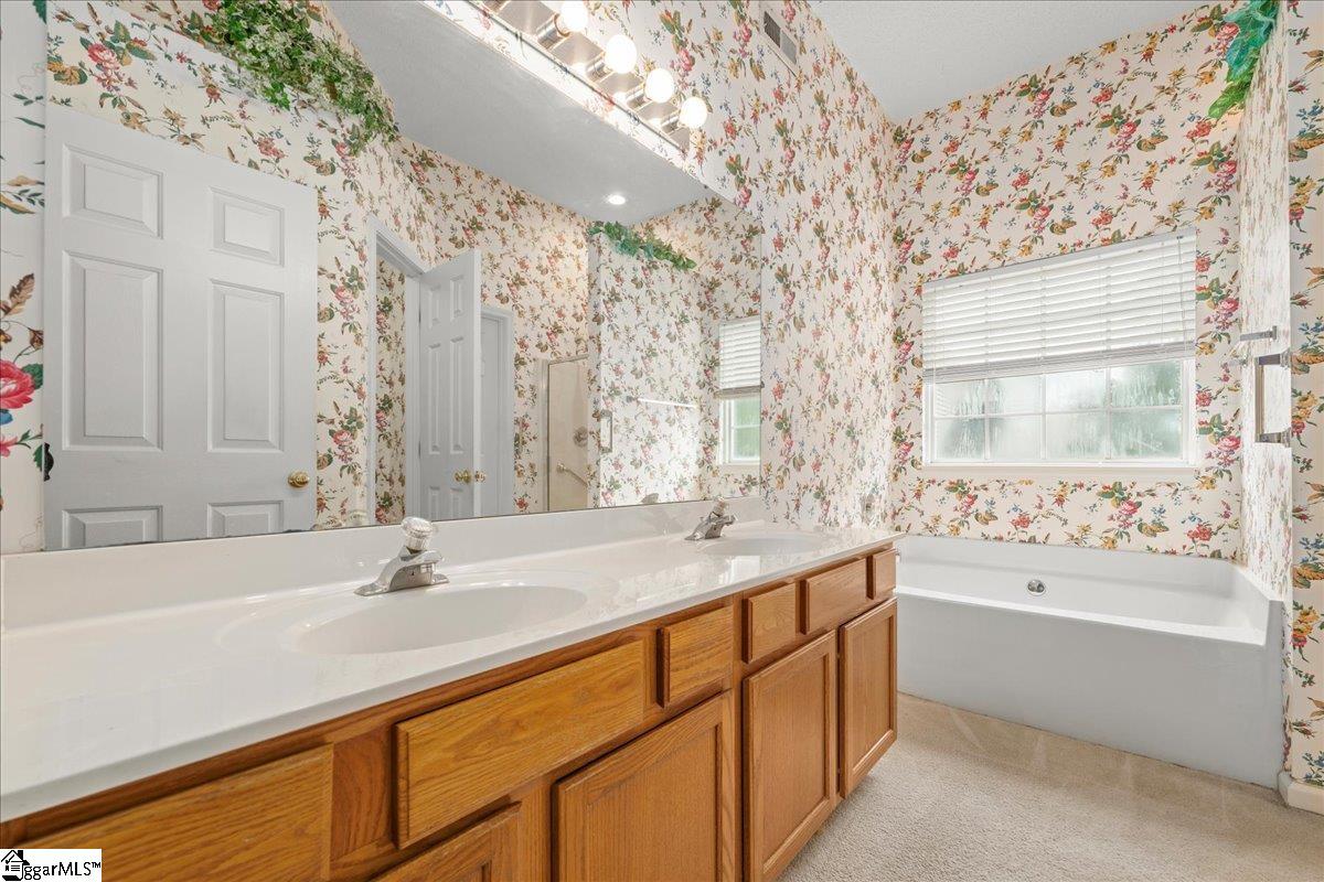 8 Birkdale Drive Simpsonville, SC 29681