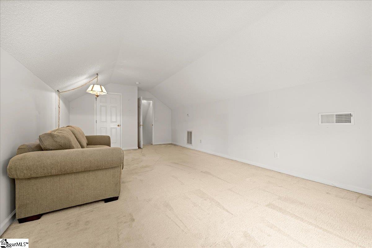 8 Birkdale Drive Simpsonville, SC 29681