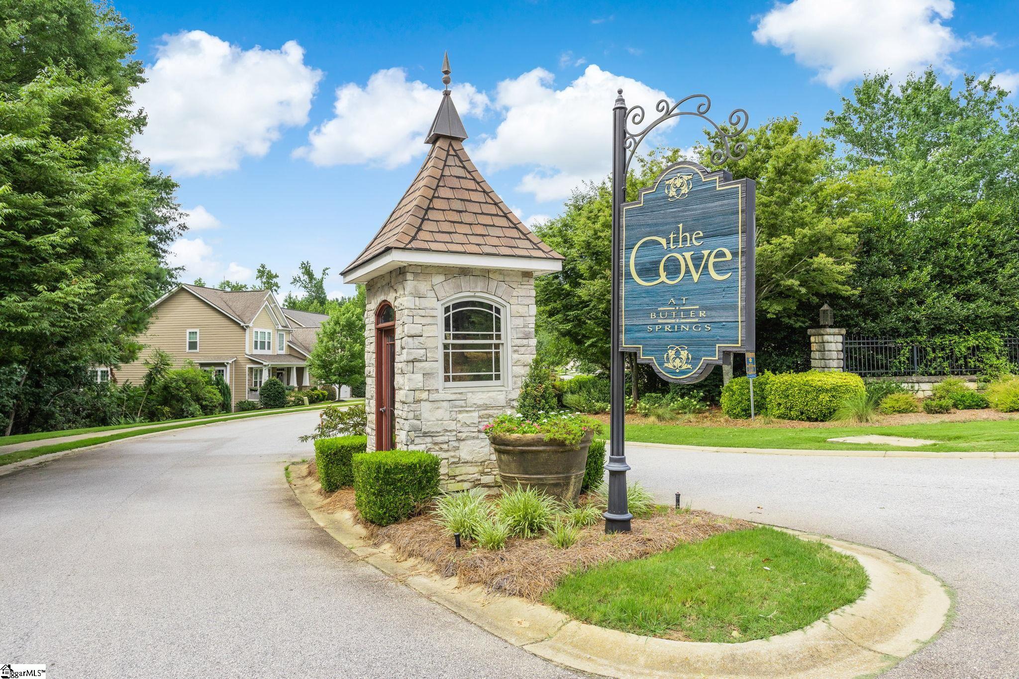 16 Wiscasset Way Greenville, SC 29615
