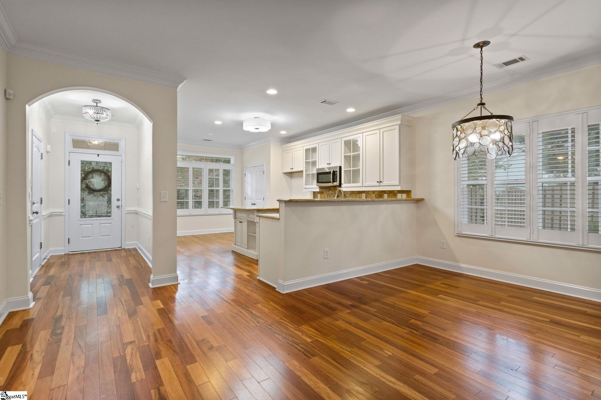 16 Wiscasset Way Greenville, SC 29615