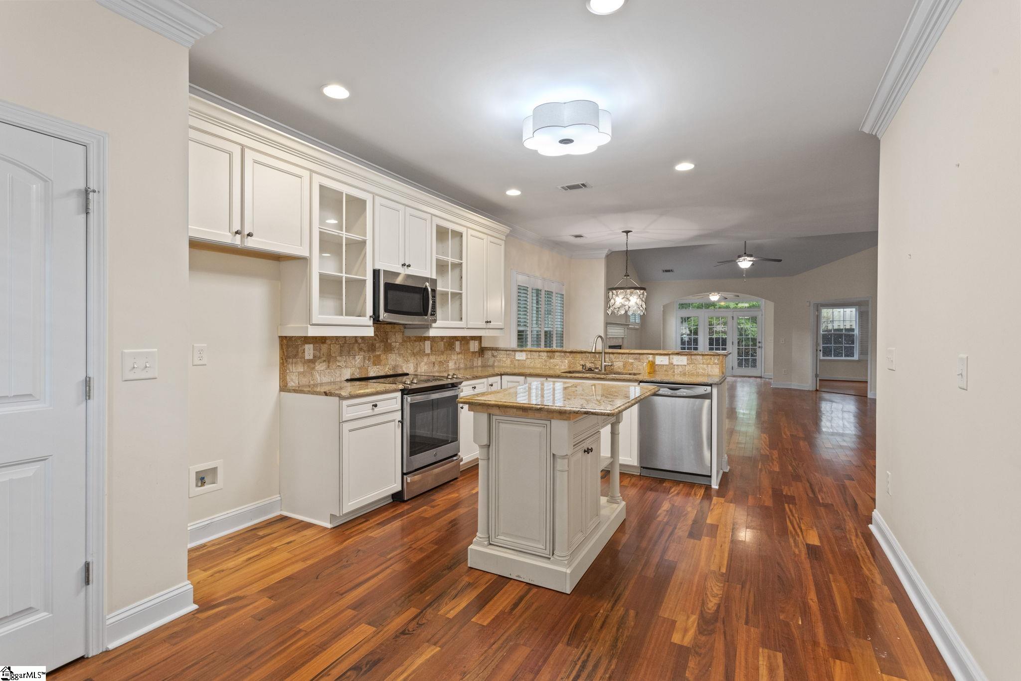 16 Wiscasset Way Greenville, SC 29615