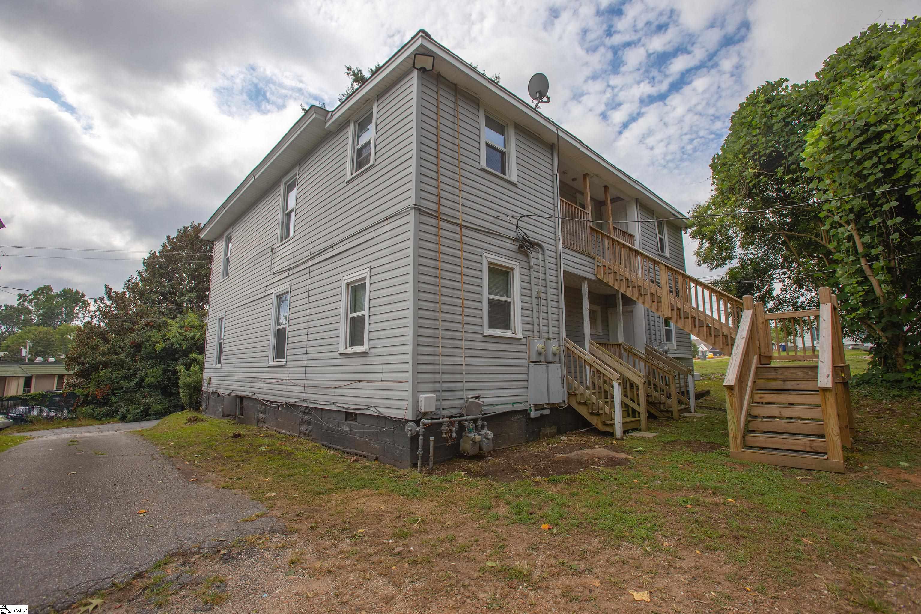 156 Garrett Street Spartanburg, SC 29302