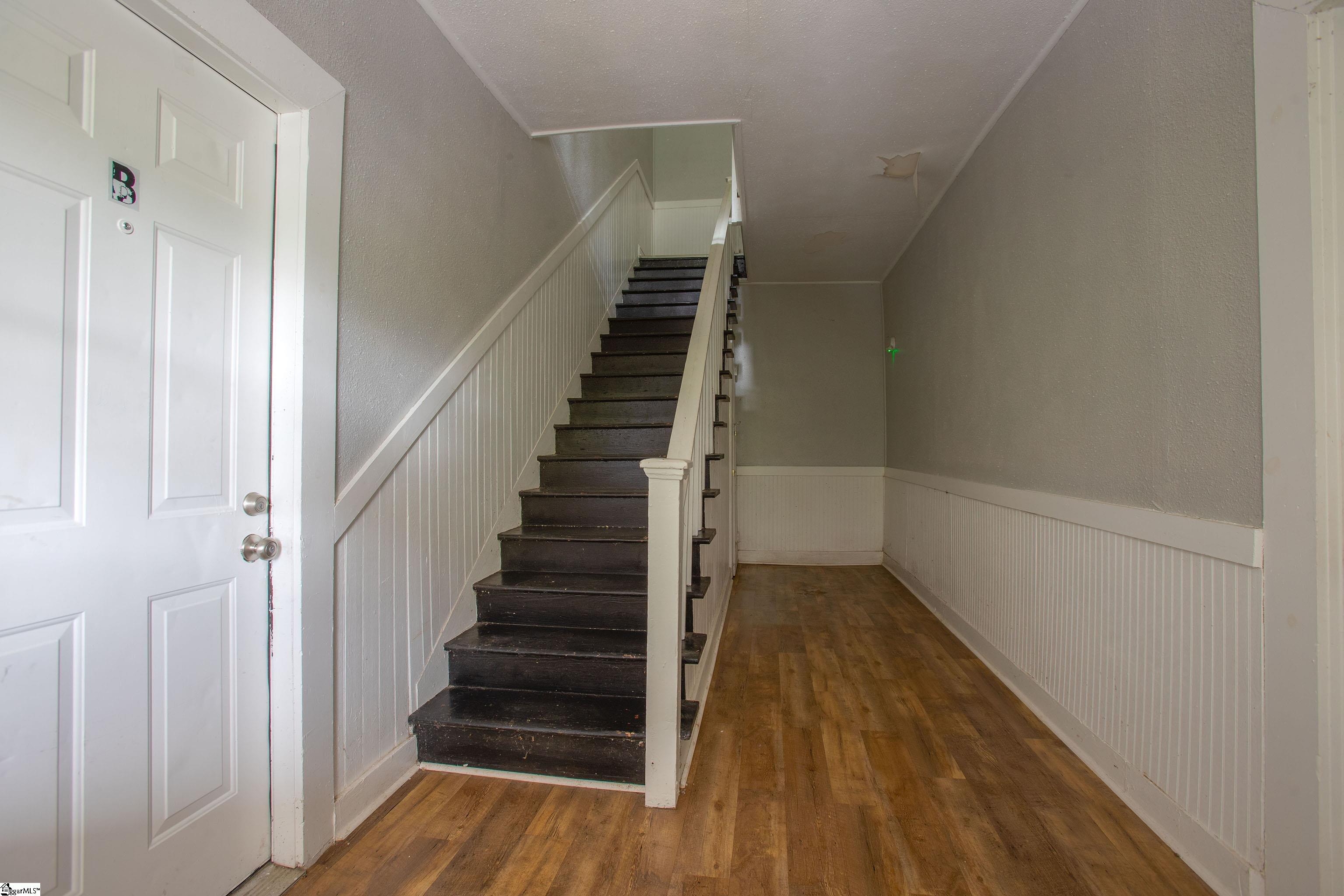 156 Garrett Street Spartanburg, SC 29302