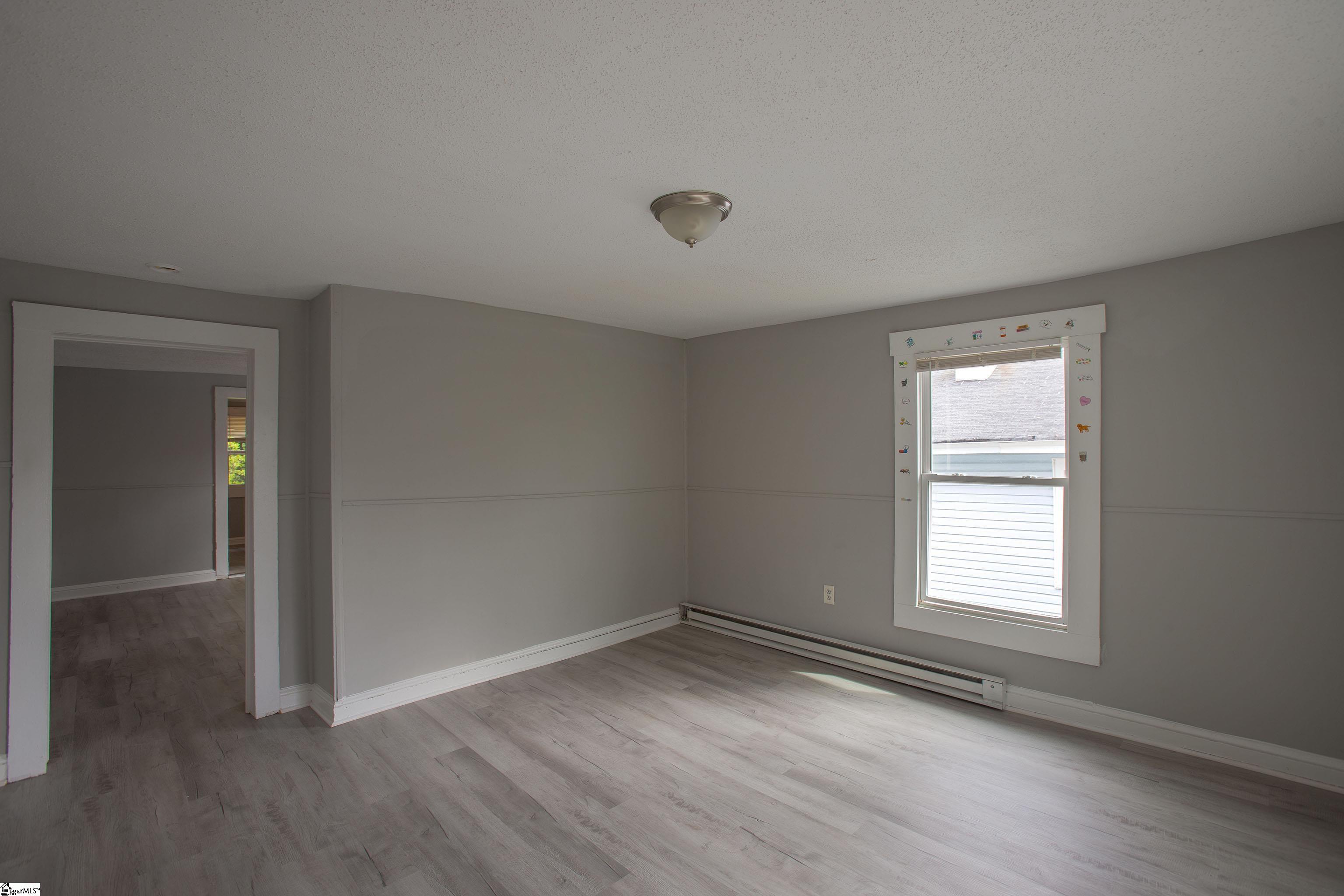 156 Garrett Street Spartanburg, SC 29302