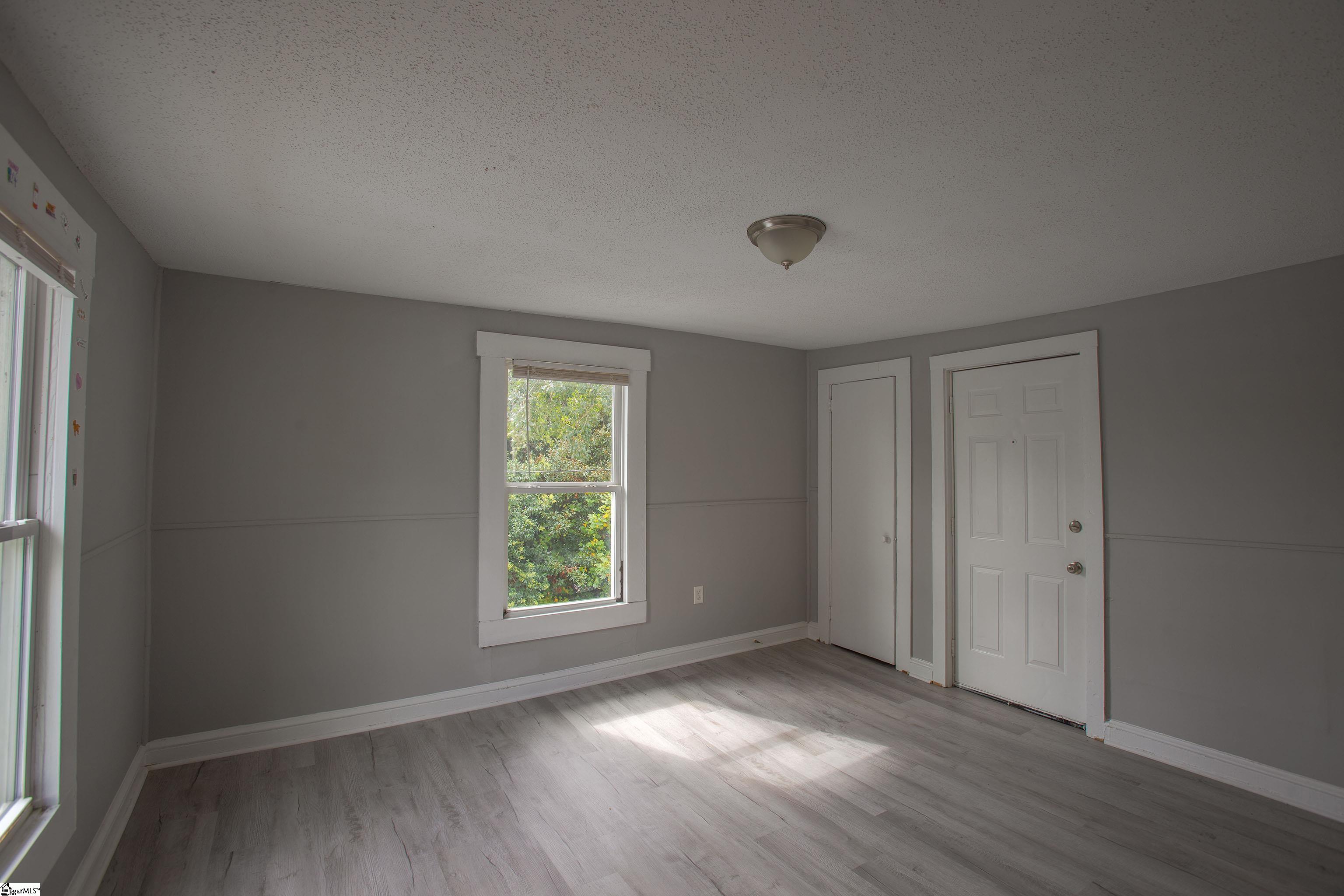 156 Garrett Street Spartanburg, SC 29302